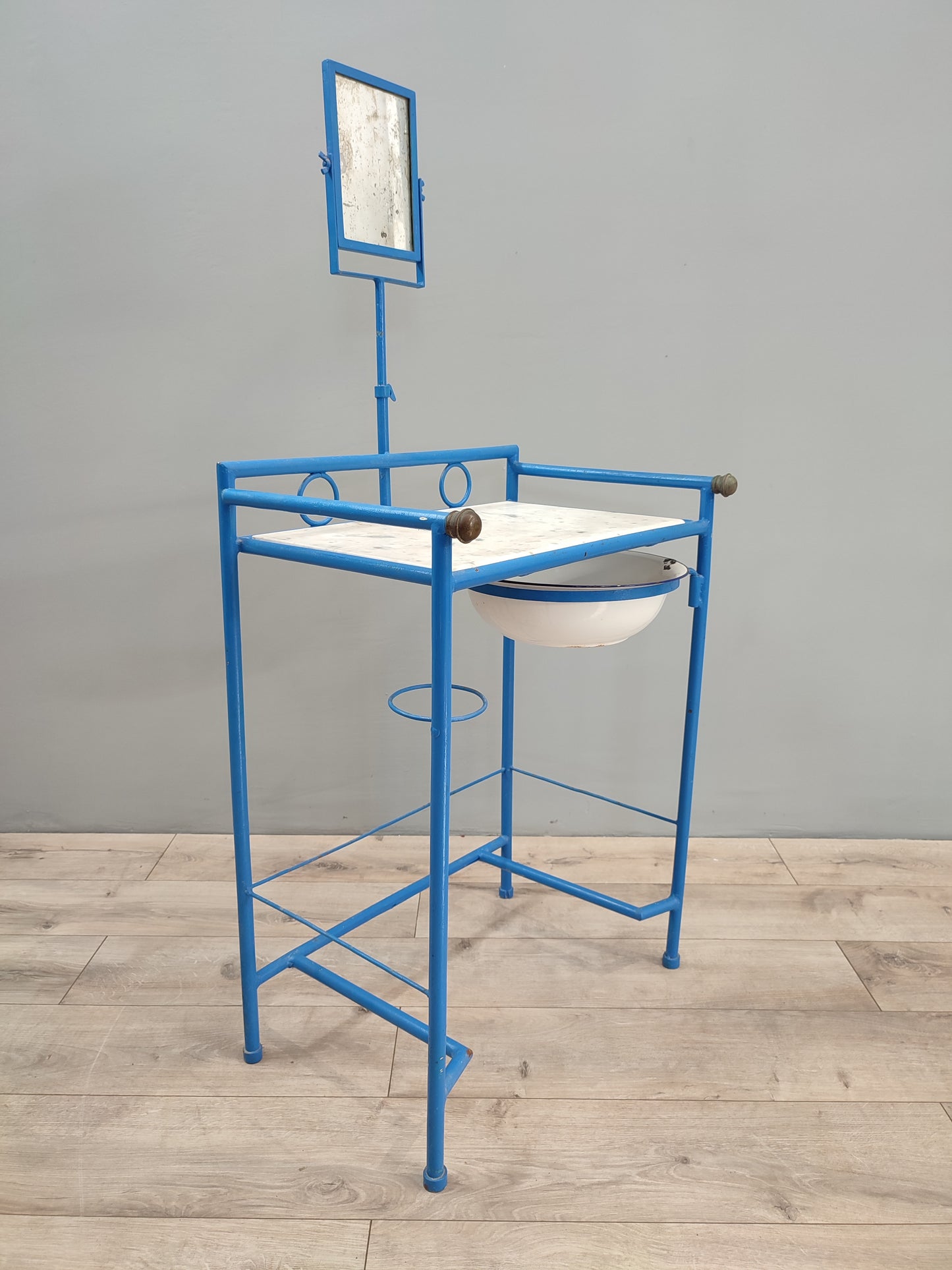 60095 Toletta catino in ferro blu con marmo