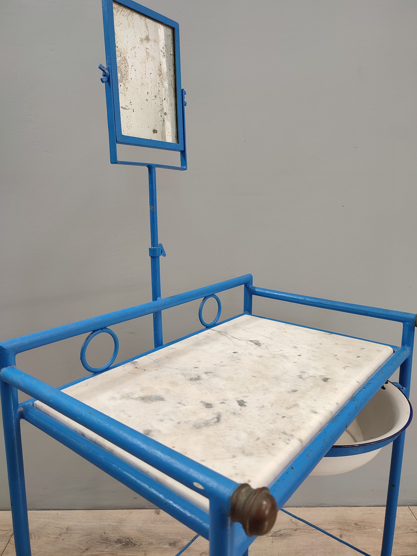 60095 Toletta catino in ferro blu con marmo