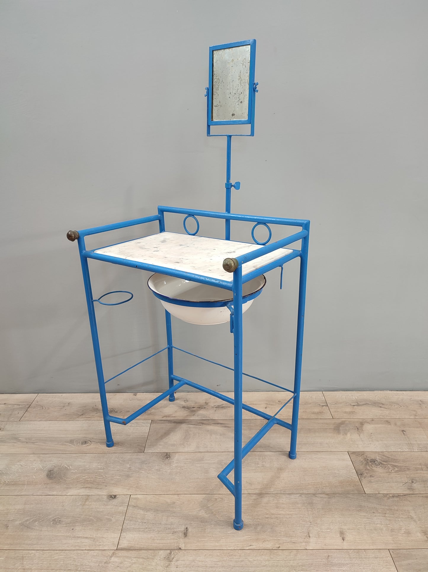 60095 Toletta catino in ferro blu con marmo