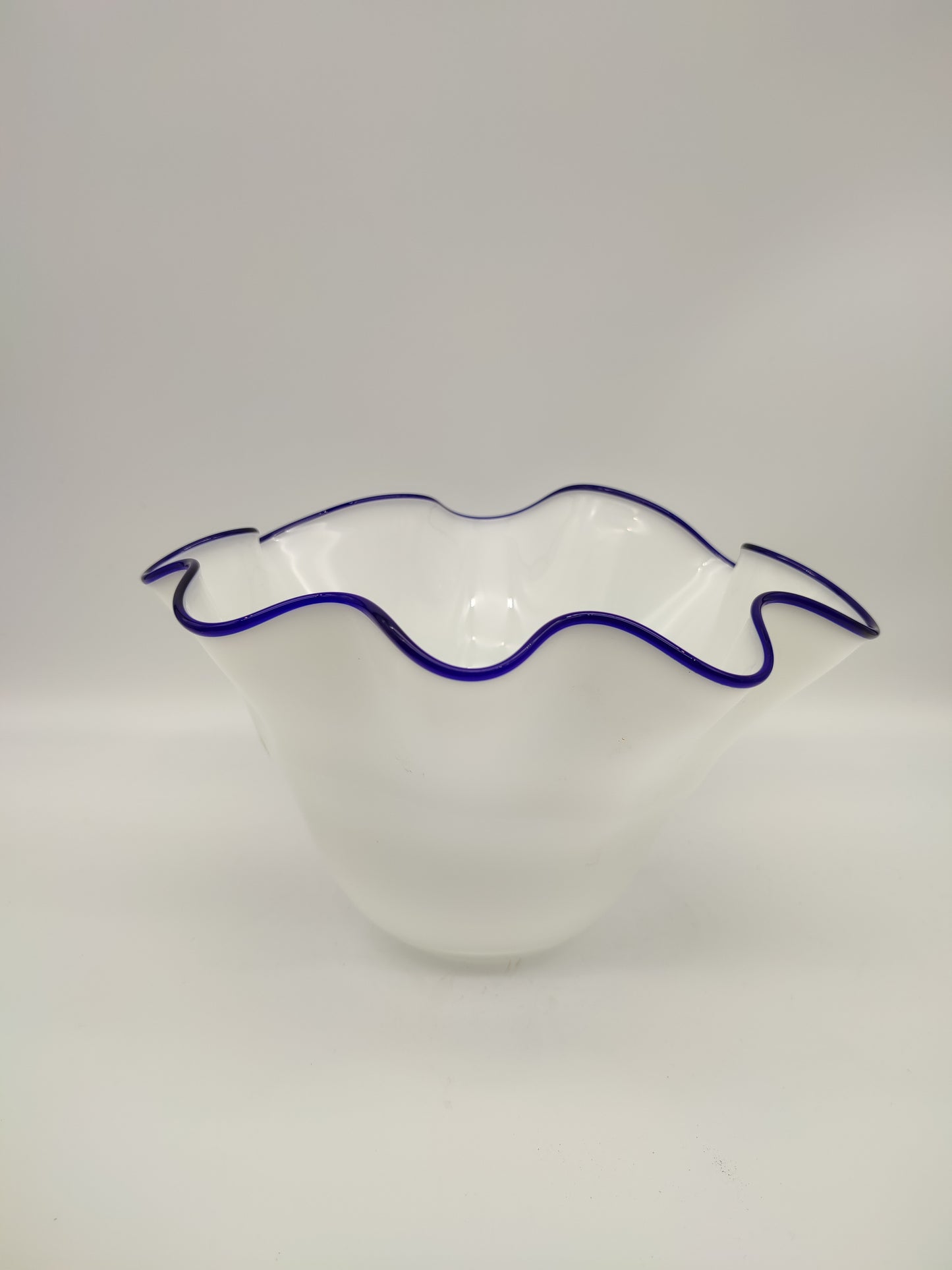 62865 Vaso "fazzoletto" in vetro di murano