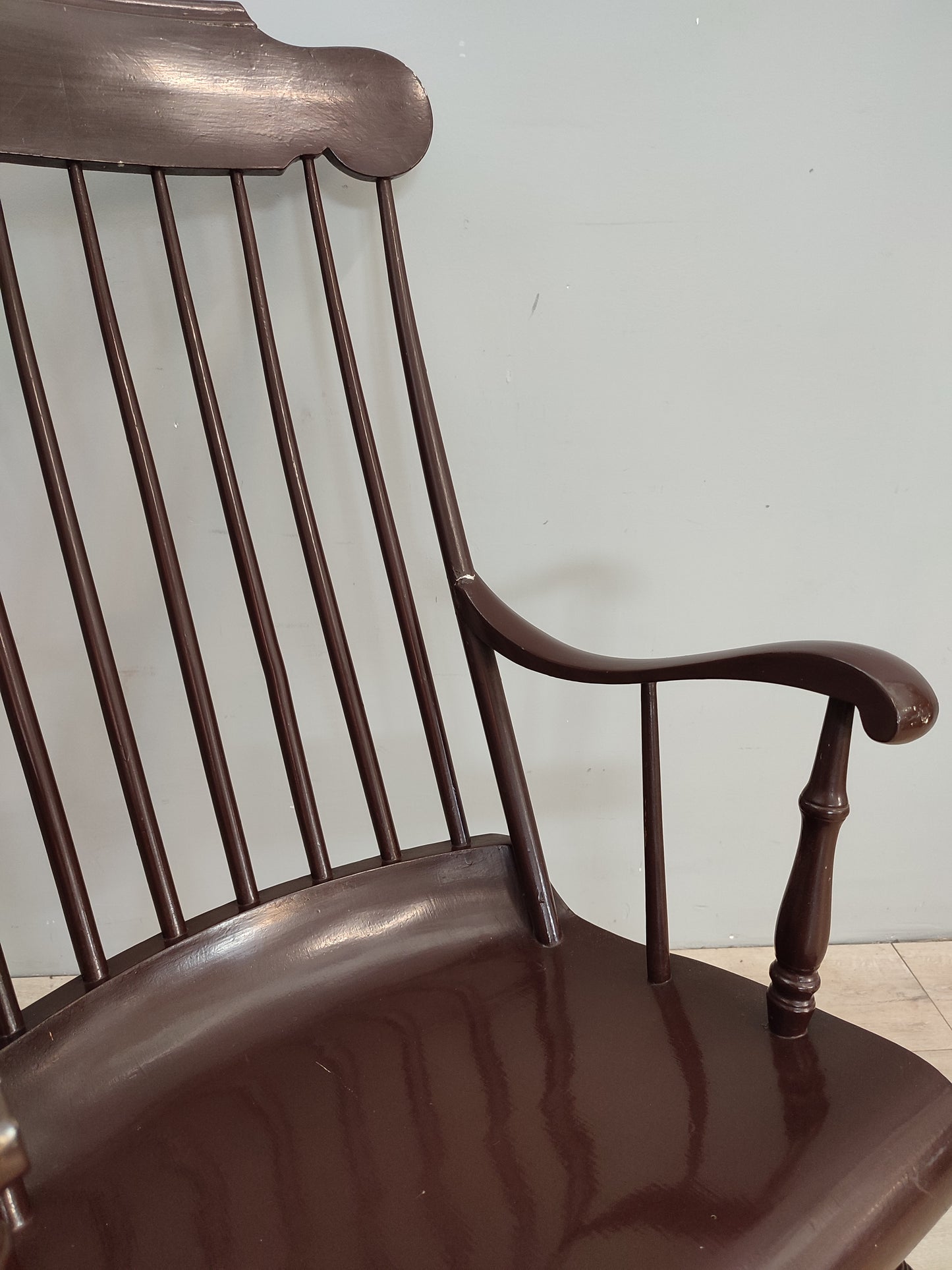 63637 Sedia a dondolo in legno