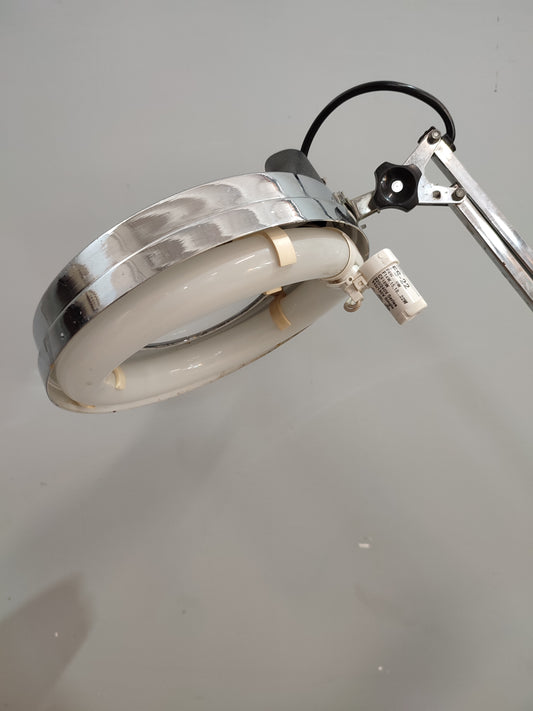 64863 Lampada da terra medica con neon