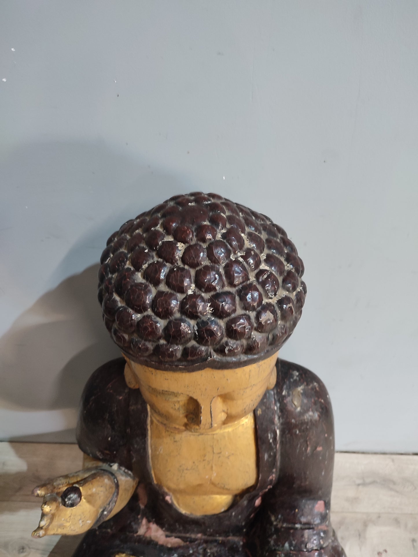 43256 Grande scultura buddha in legno dipianto