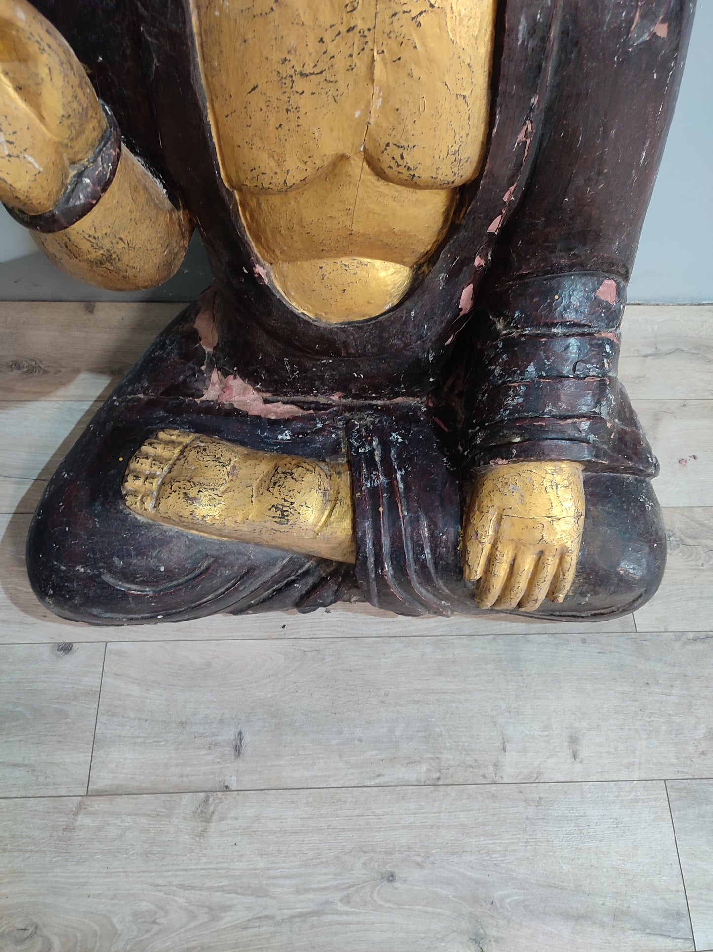 43256 Grande scultura buddha in legno dipianto