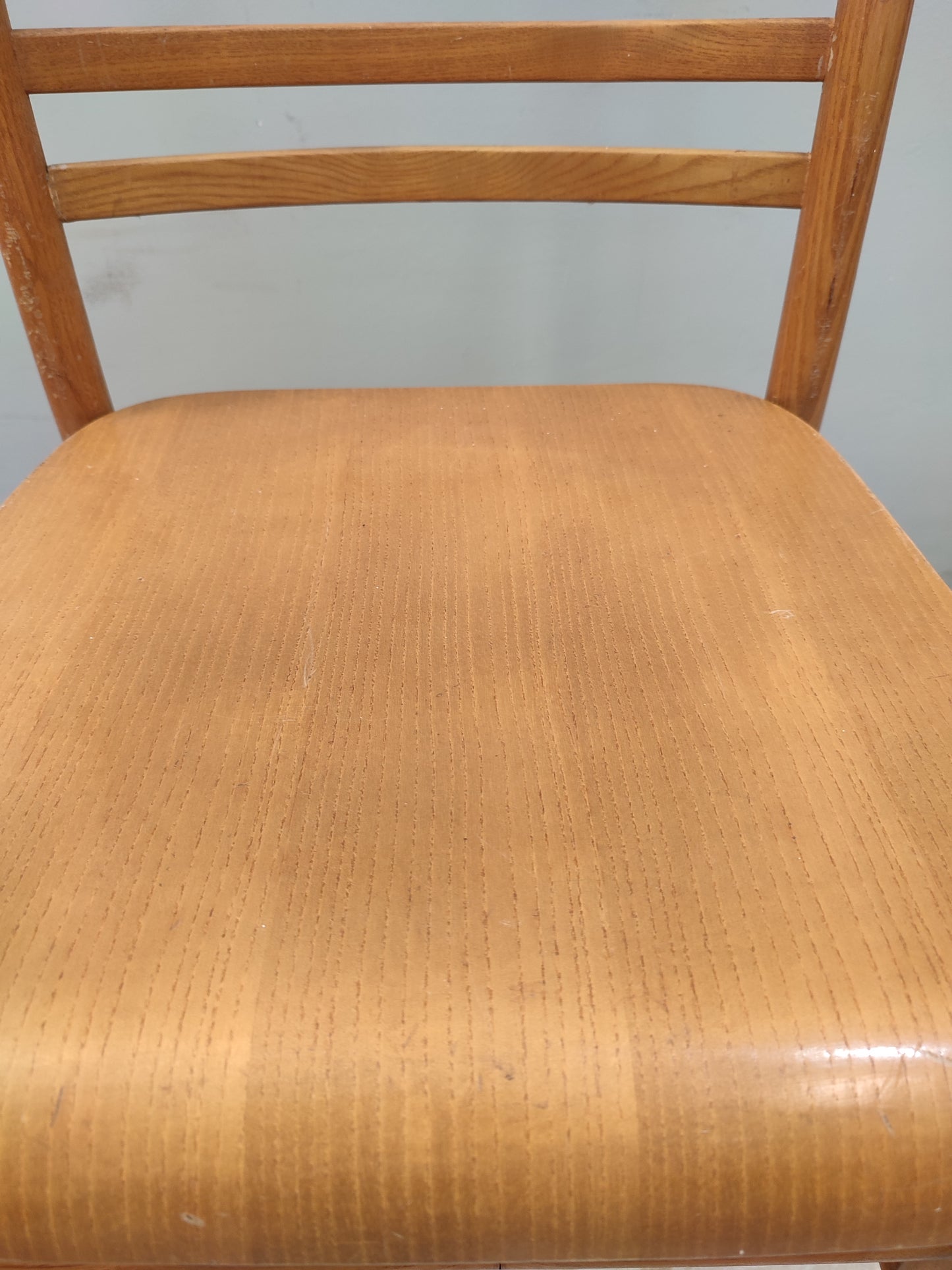 68072 Set n 4 sedie vintage in legno