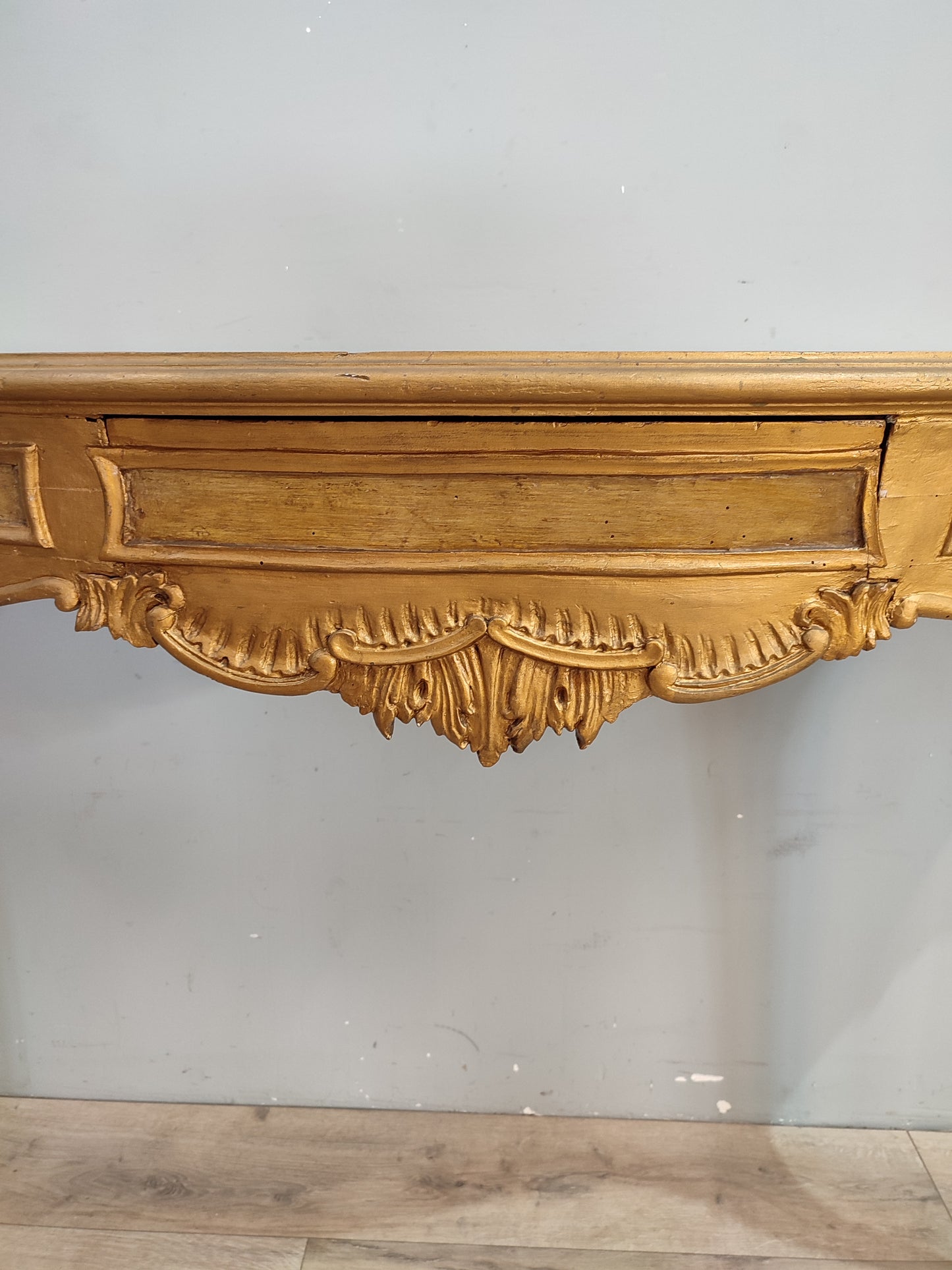 68604 Console dorata in legno