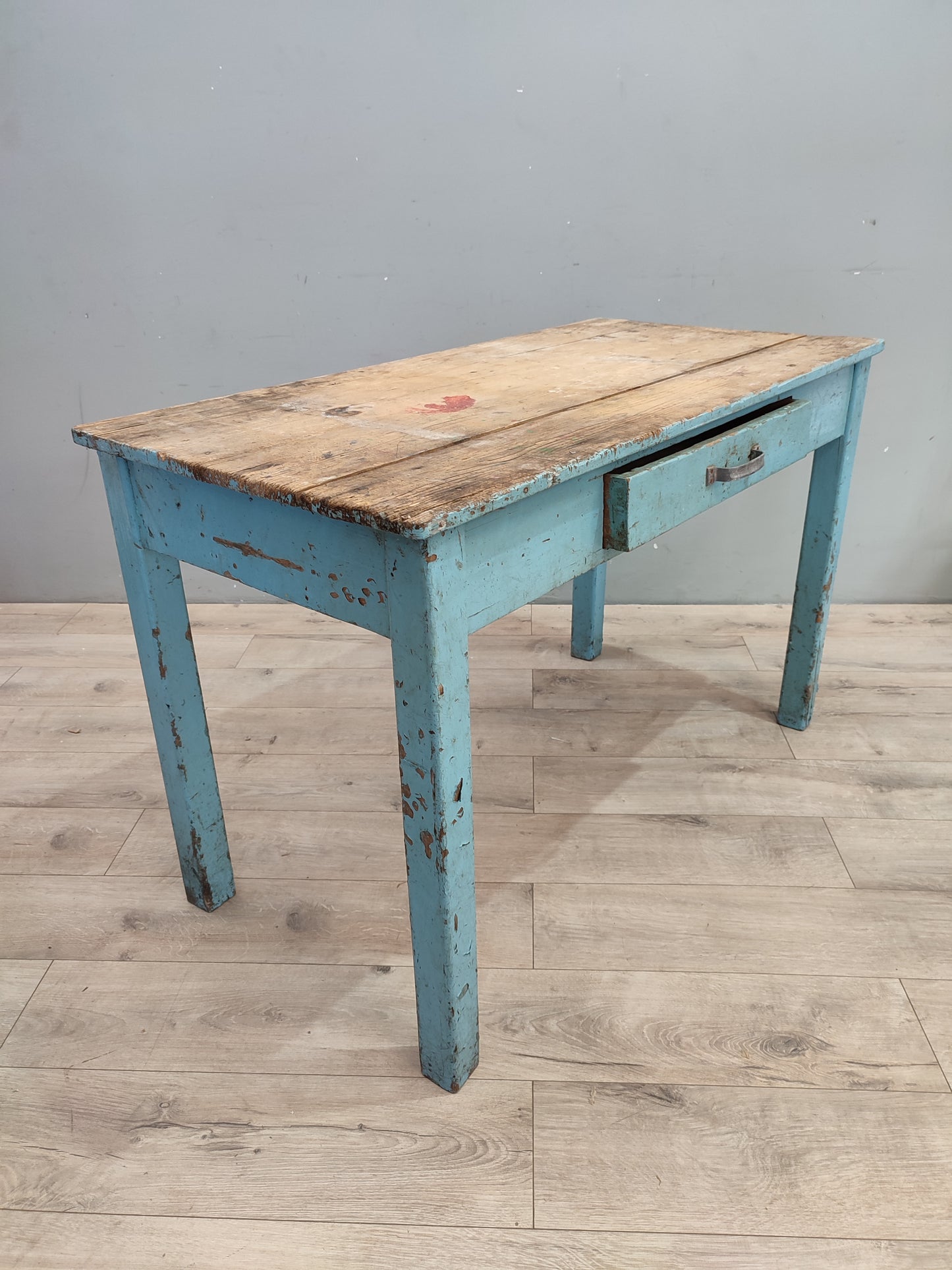 70041 Tavolo rustico in legno con base azzurra