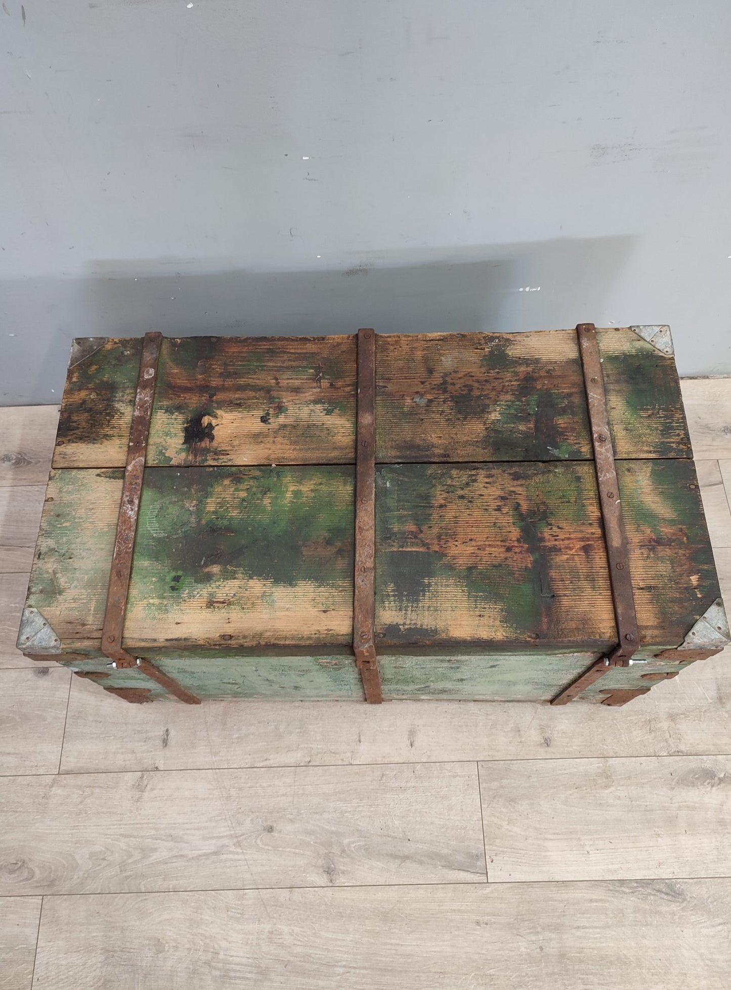 70842 Baule in legno verde