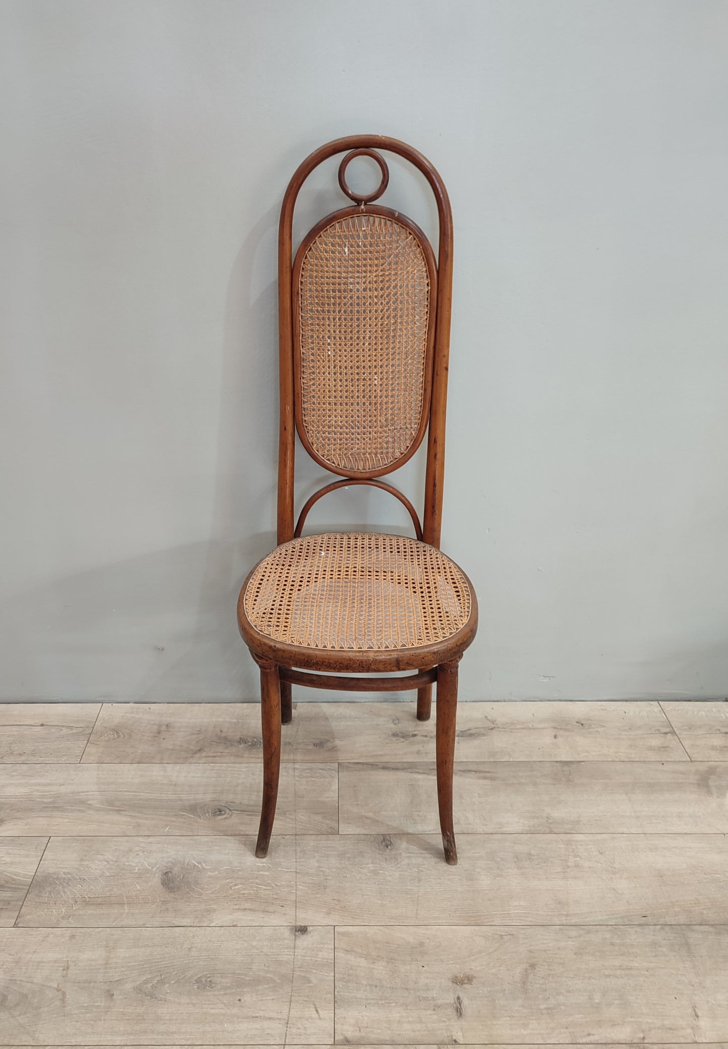 73802 Sedia in legno e paglia di Vienna con schienale alto Gebruder Thonet
