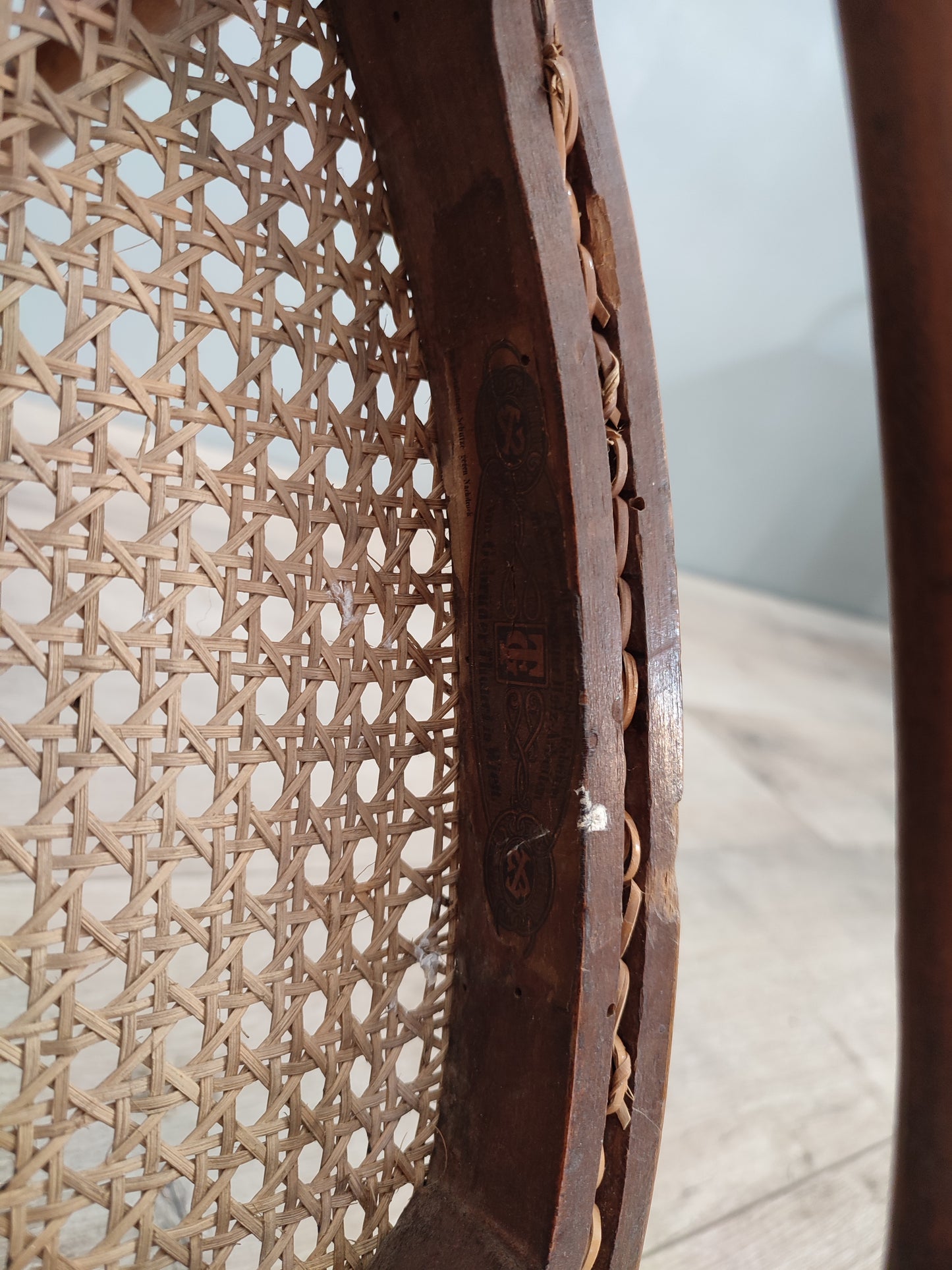 73802 Sedia in legno e paglia di Vienna con schienale alto Gebruder Thonet