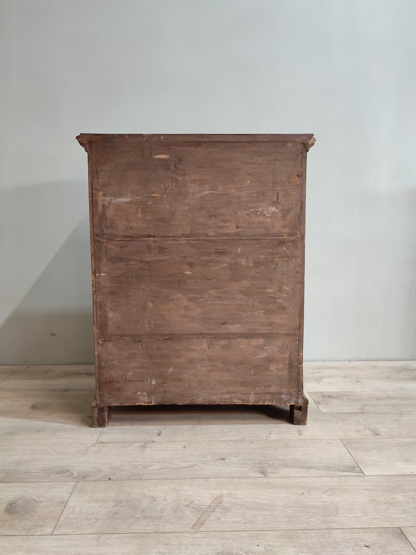 74190 Stipo un'anta in legno chiaro