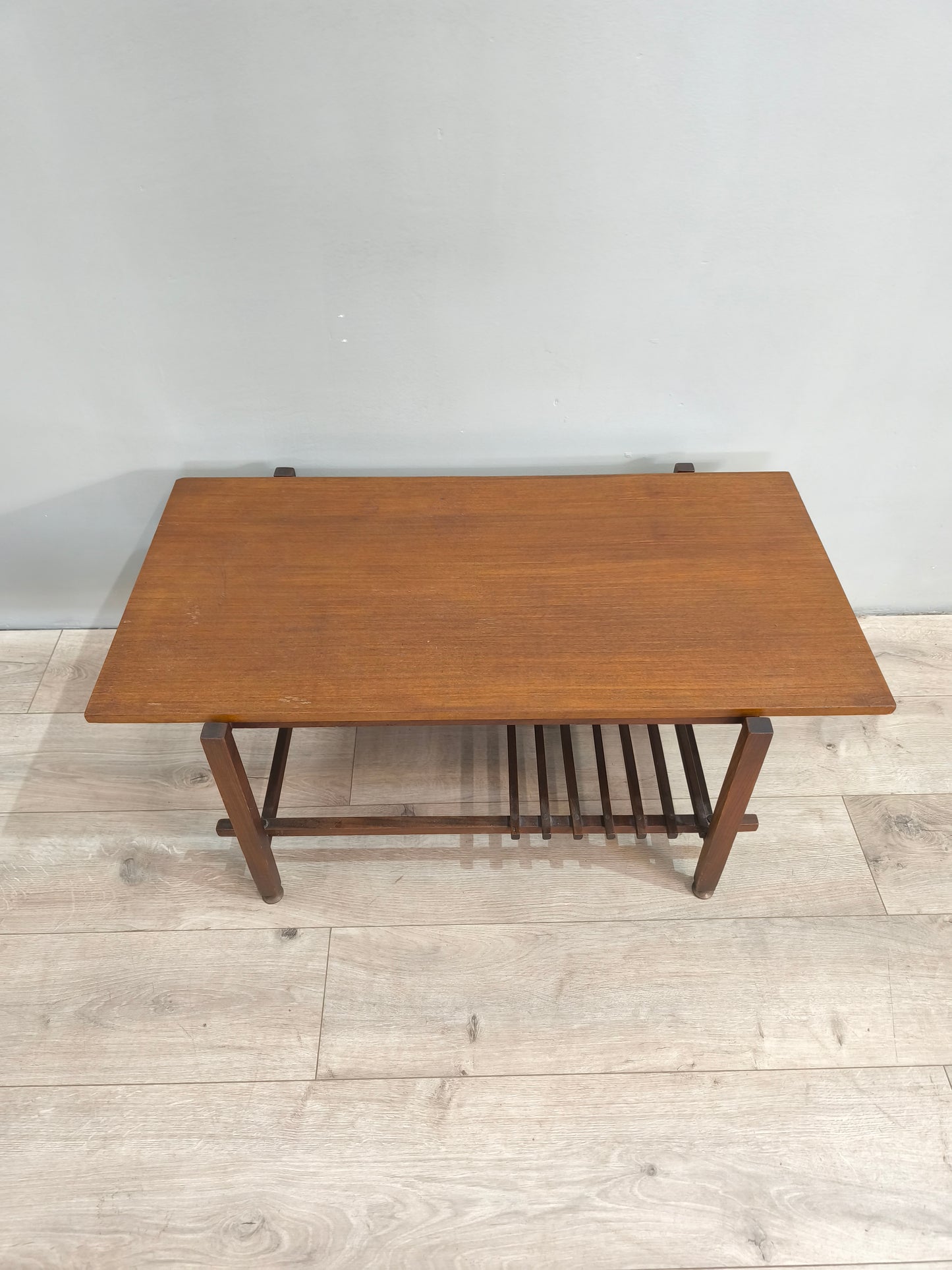 75009 Tavolo da salotto stile nordico