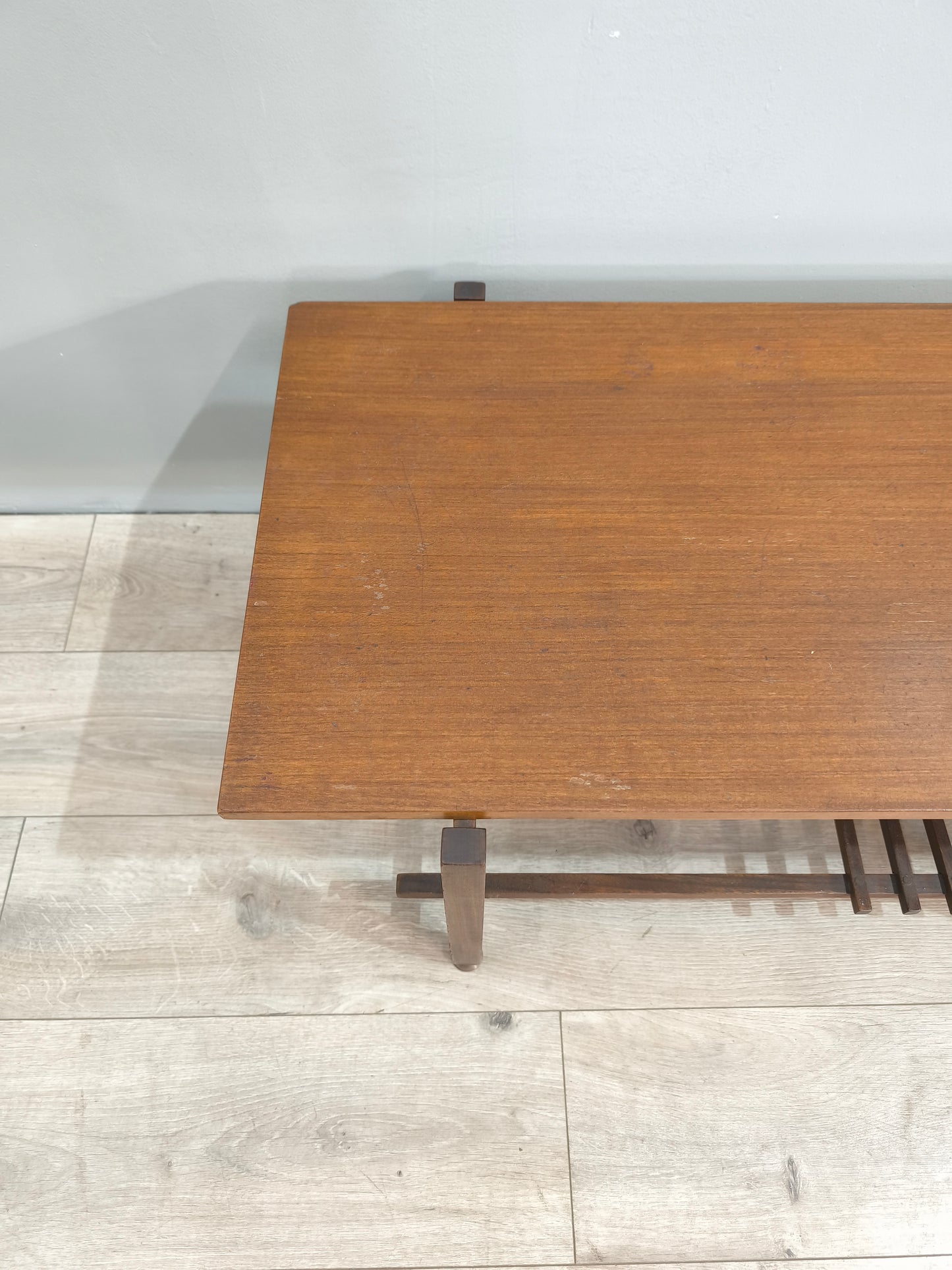 75009 Tavolo da salotto stile nordico