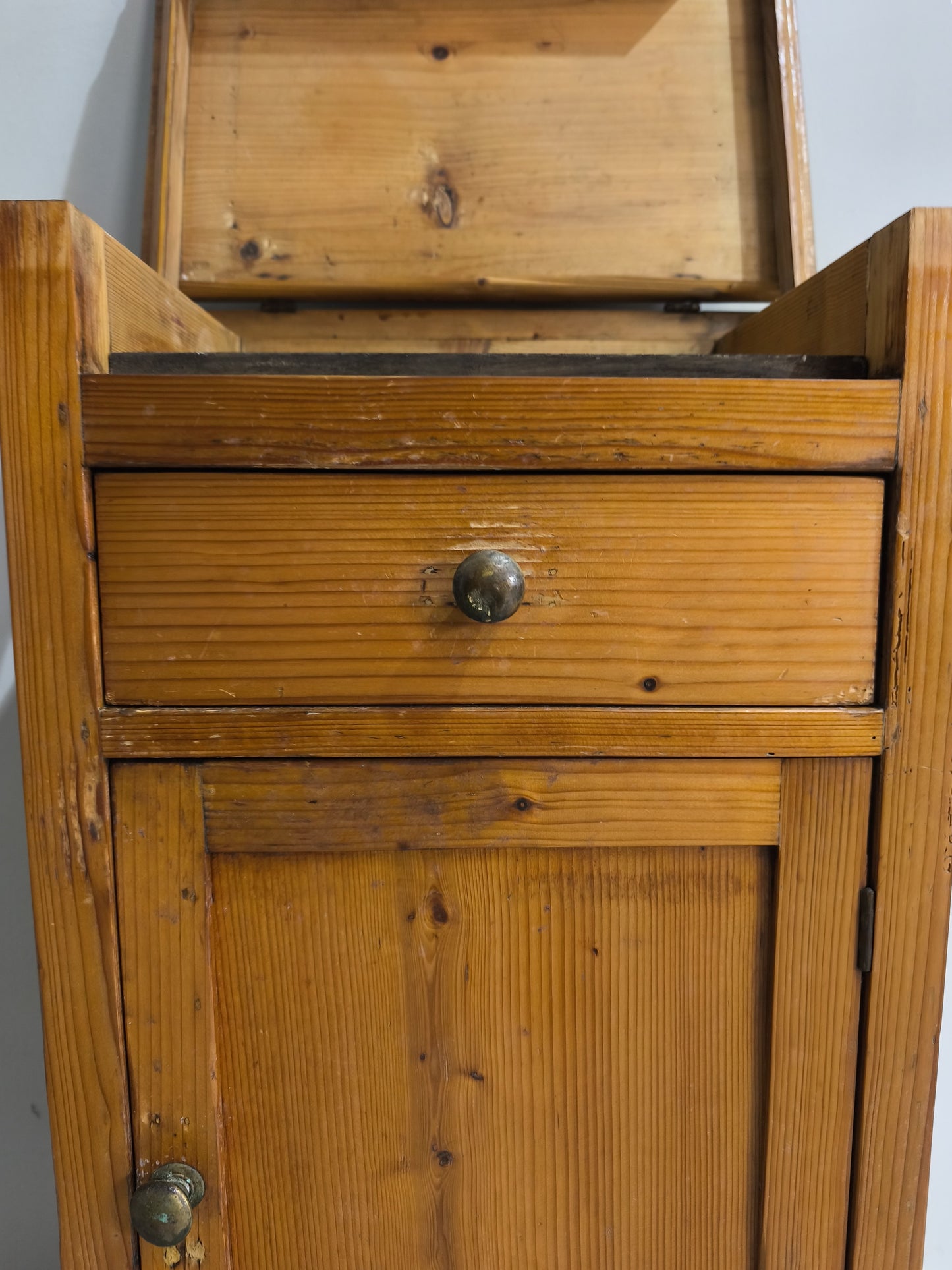 74983 Mobile battilardo in legno