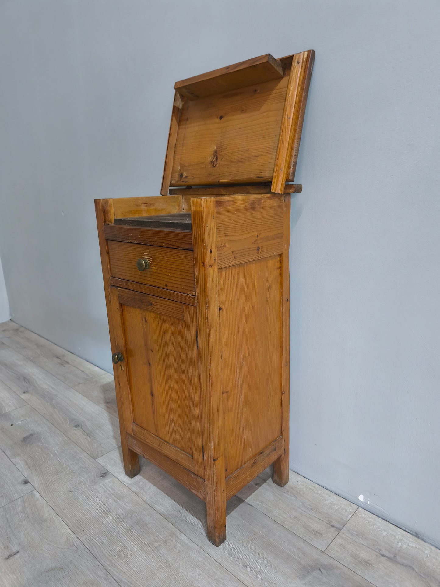 74983 Mobile battilardo in legno