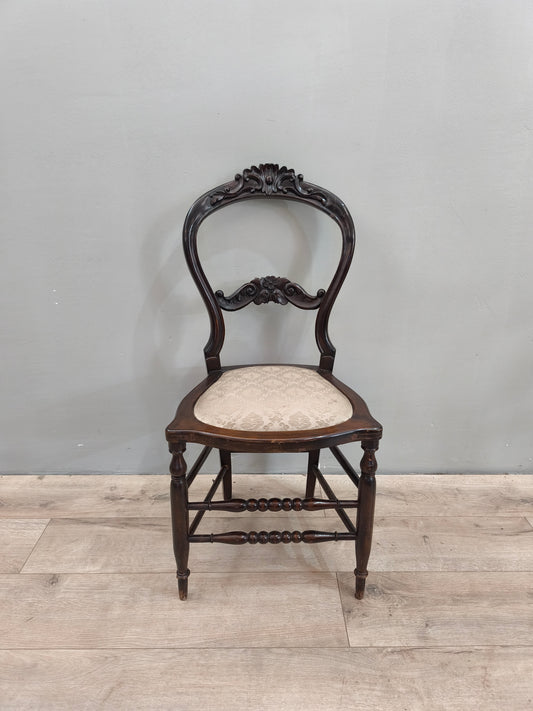 75271 Set n 4 sedie in legno con seduta in tessuto damascato color panna