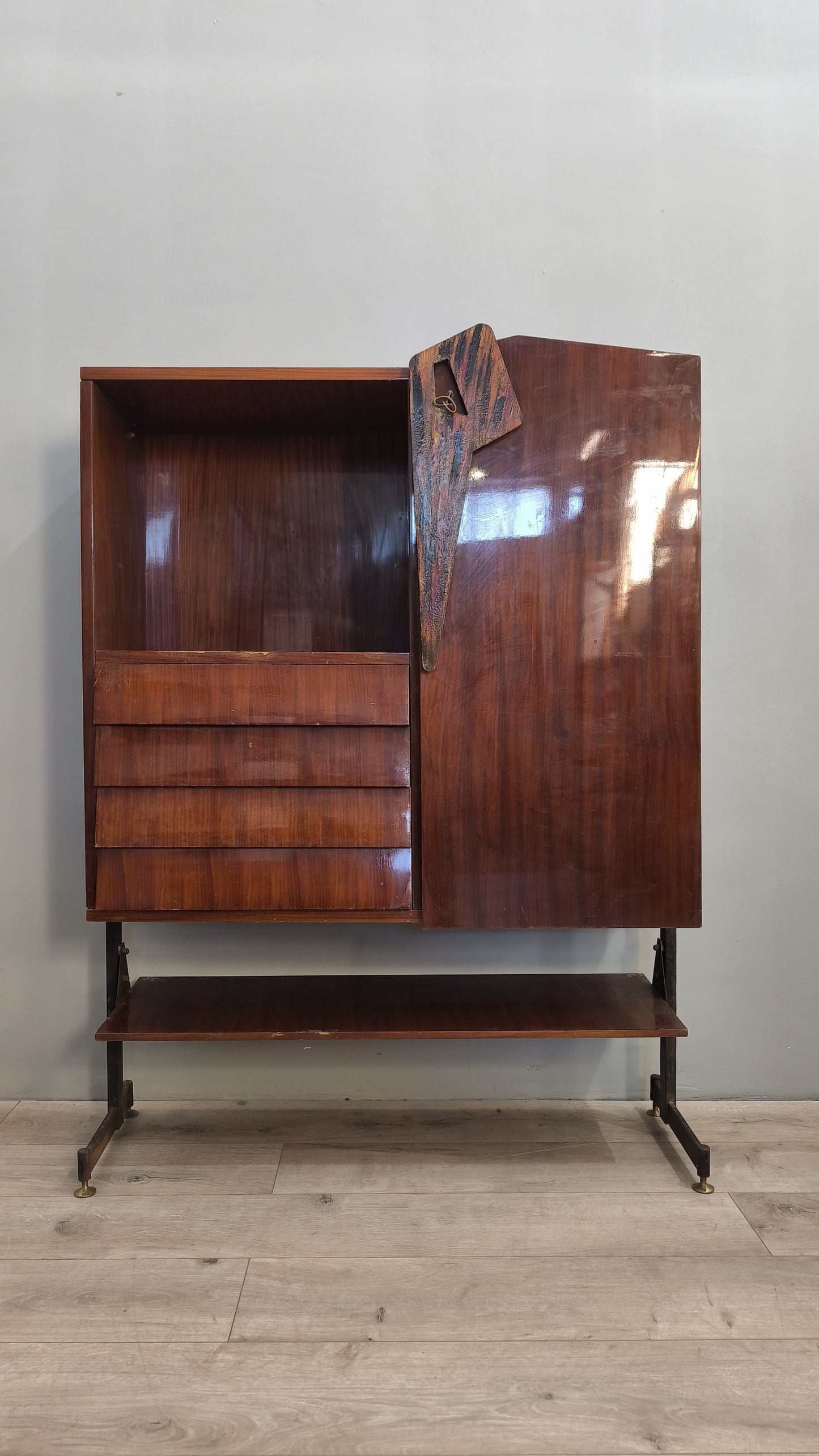 75755 Credenza stile nordico con sportello e cassetti