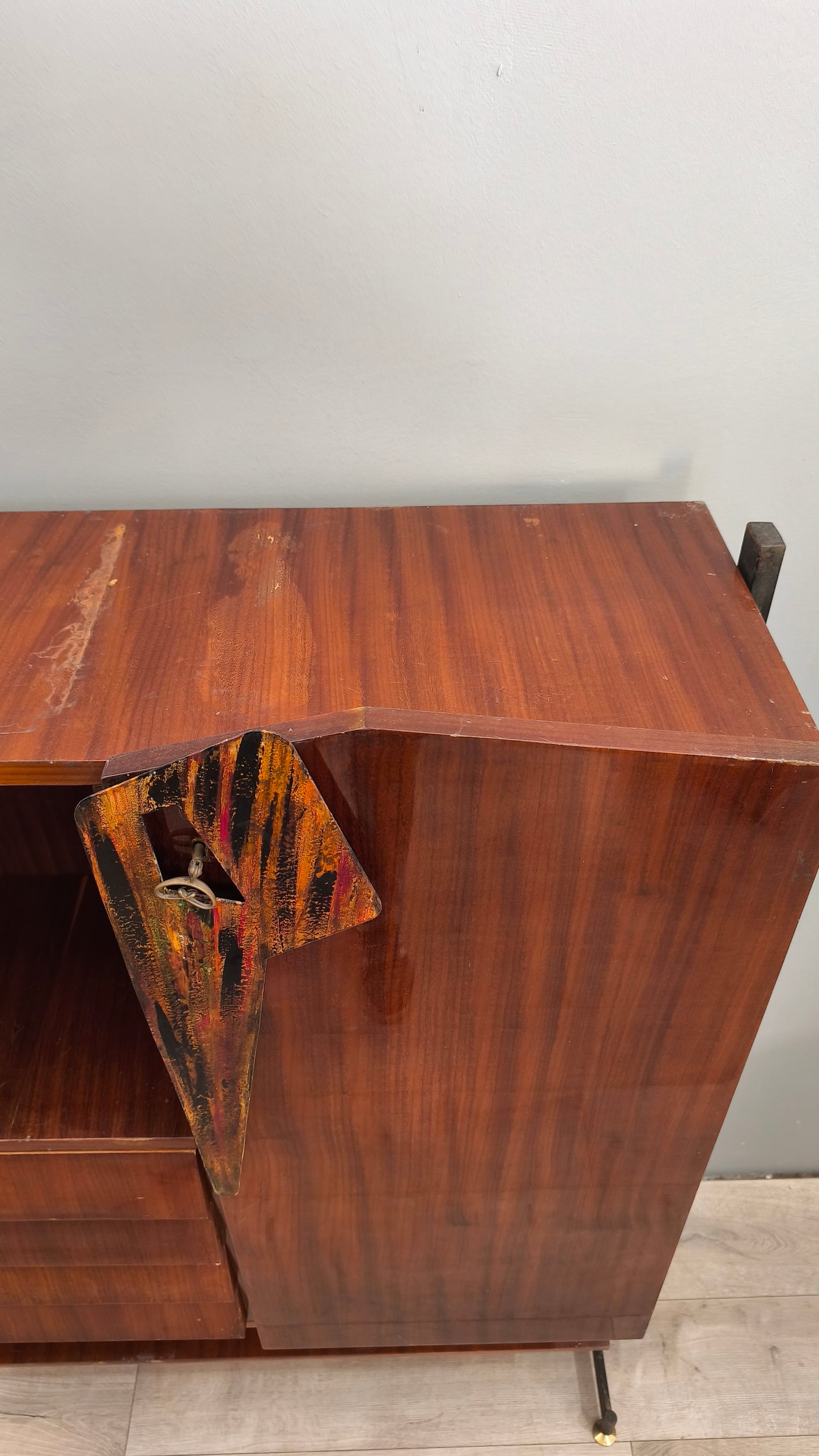 75755 Credenza stile nordico con sportello e cassetti