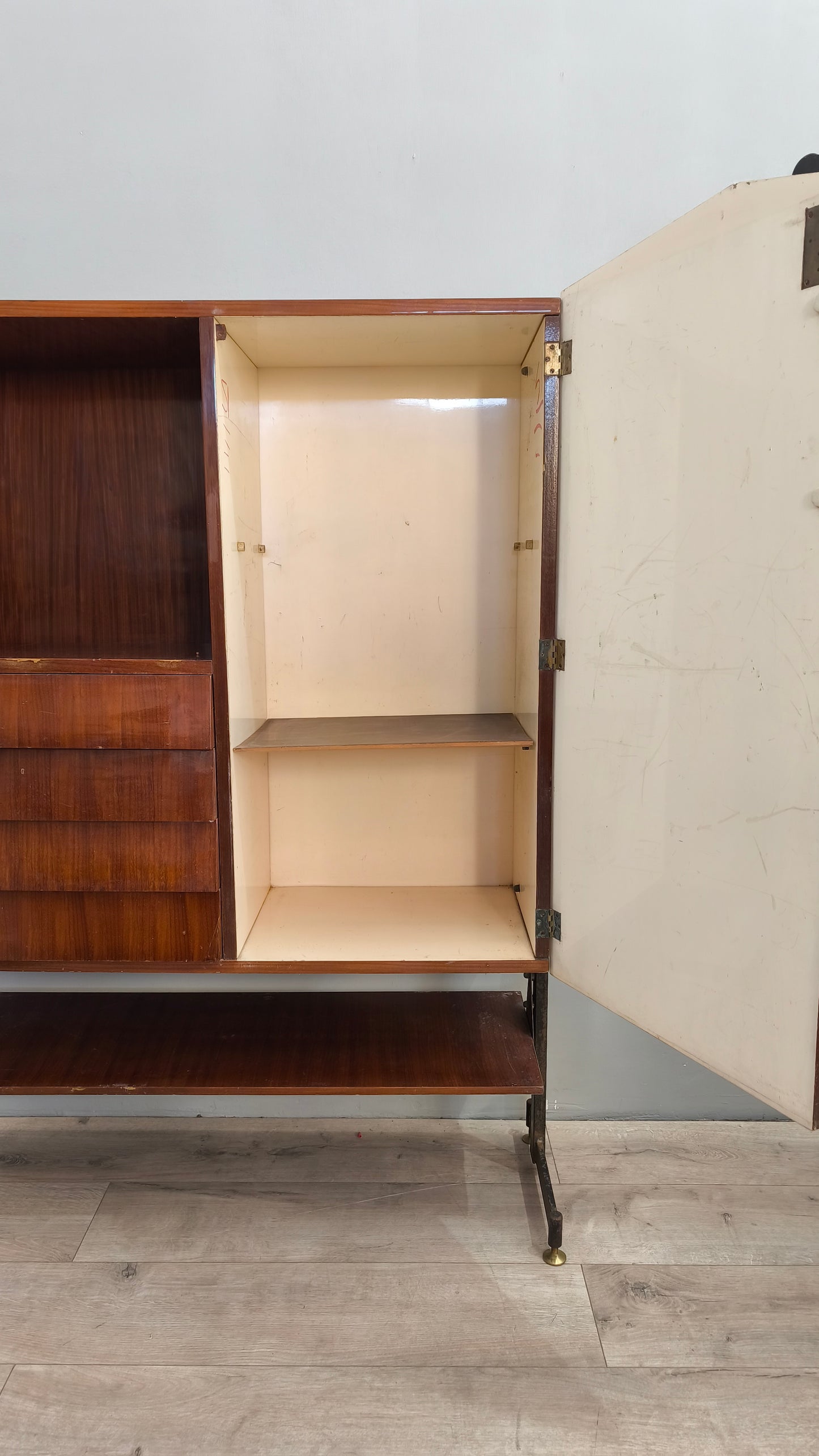 75755 Credenza stile nordico con sportello e cassetti