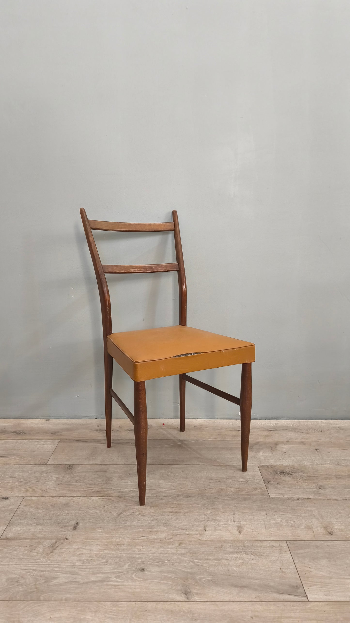 75758 Set n 6 sedie stile nordico con seduta in tessuto marrone