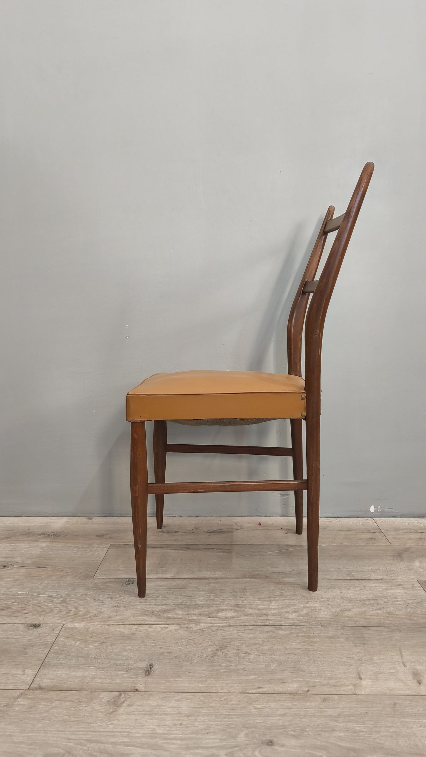 75758 Set n 6 sedie stile nordico con seduta in tessuto marrone