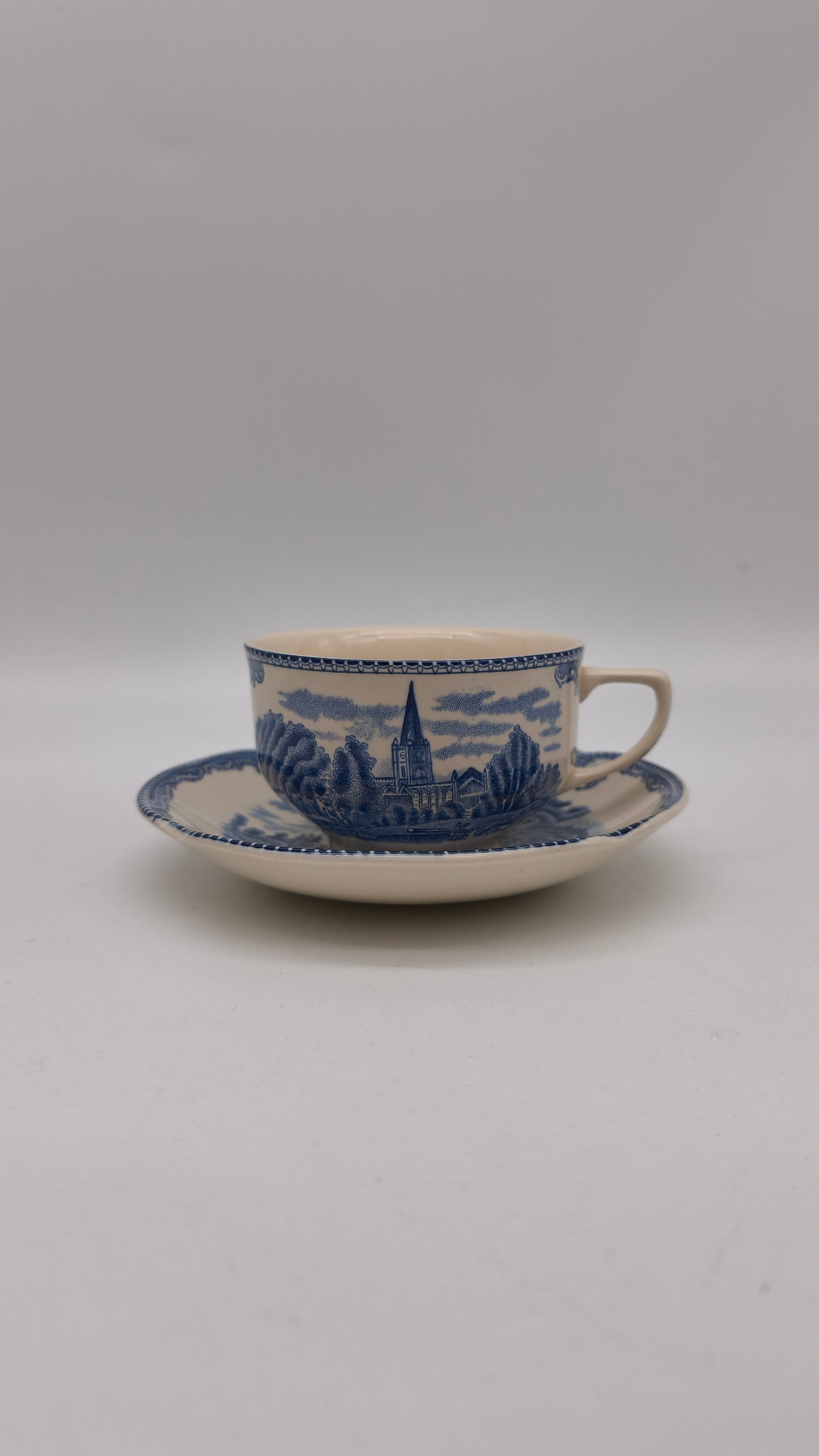 76240 Tazza da tè singola Johnson Bros England, serie 'Old Britain Castles'