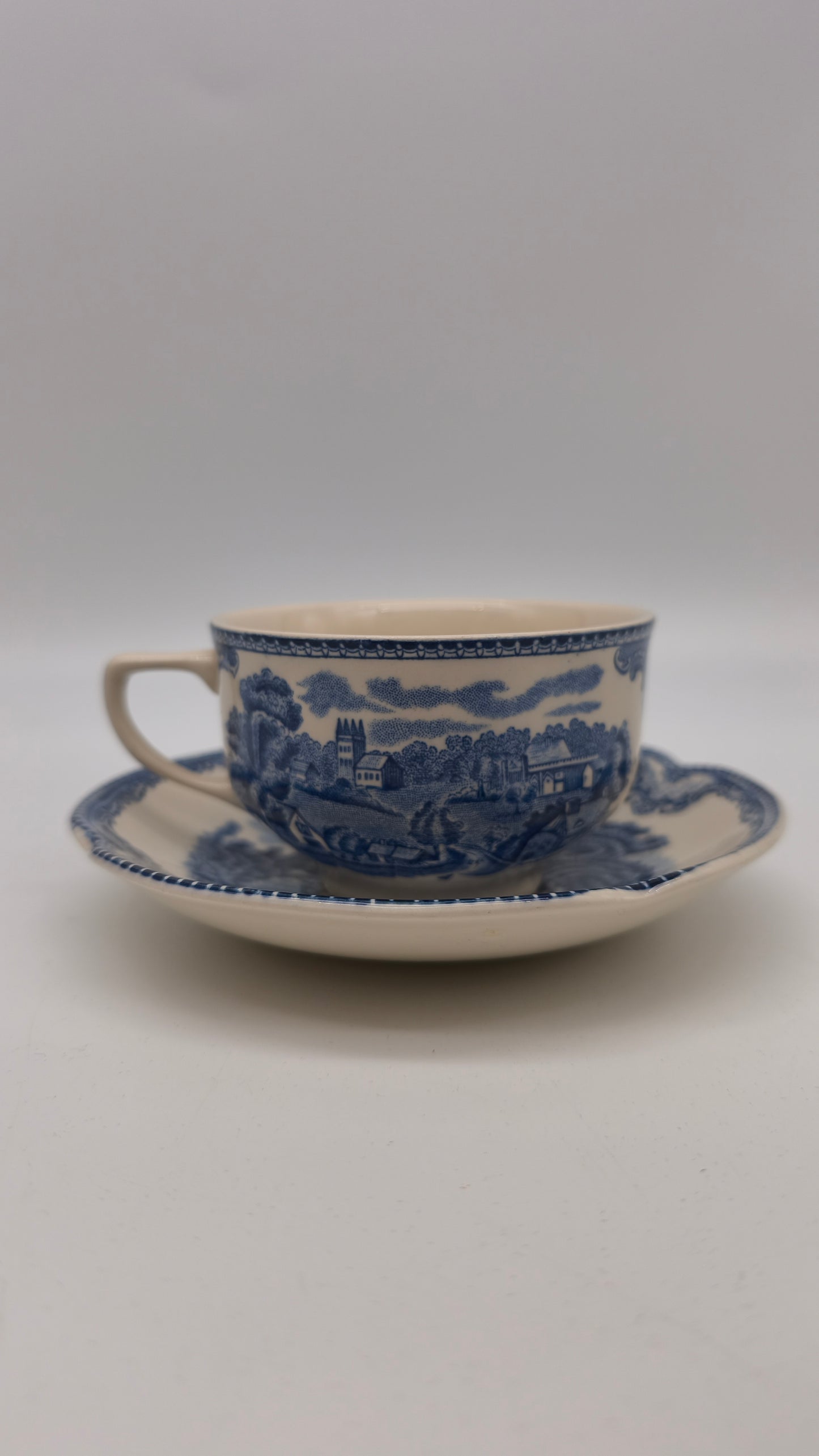 76240 Tazza da tè singola Johnson Bros England, serie 'Old Britain Castles'