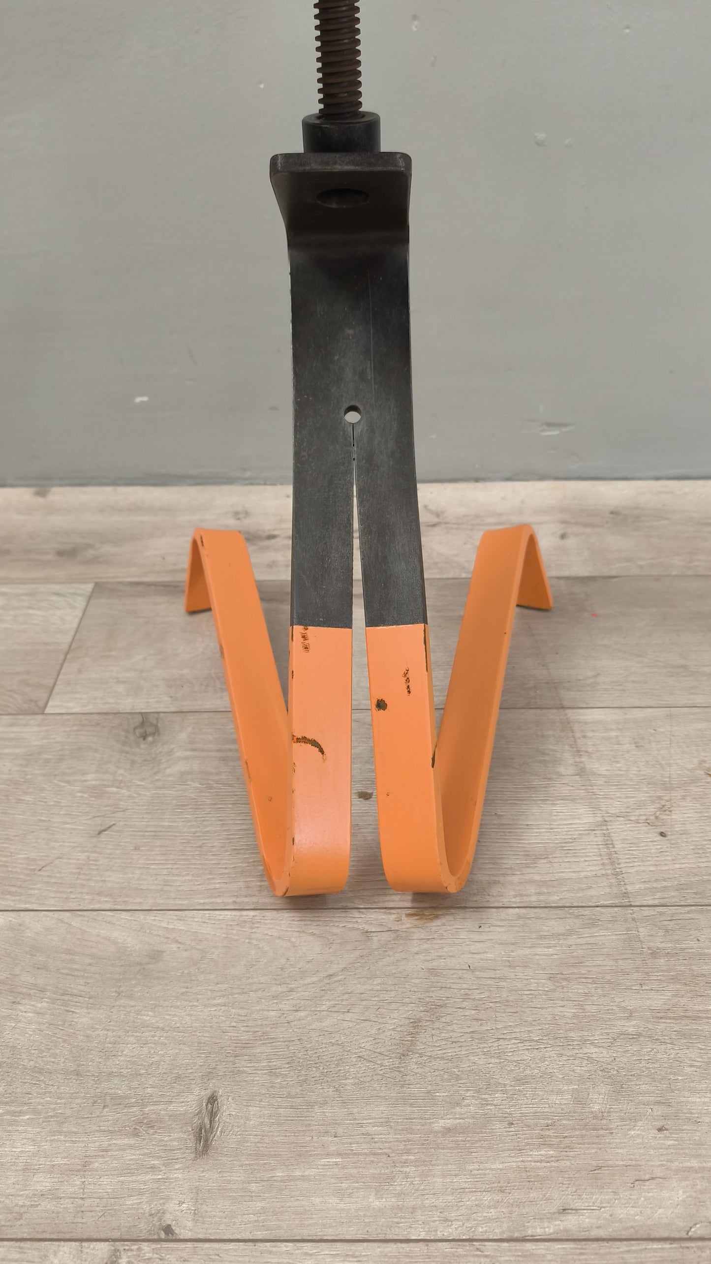 76863 Sgabello Herbie, Ferro Design (arancio)