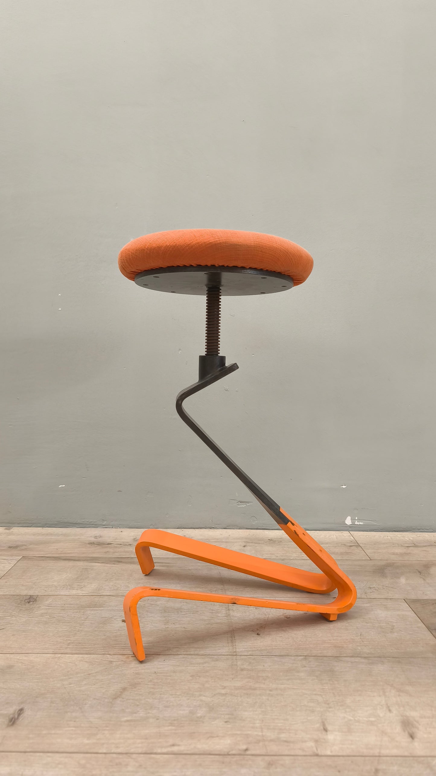 76863 Sgabello Herbie, Ferro Design (arancio)
