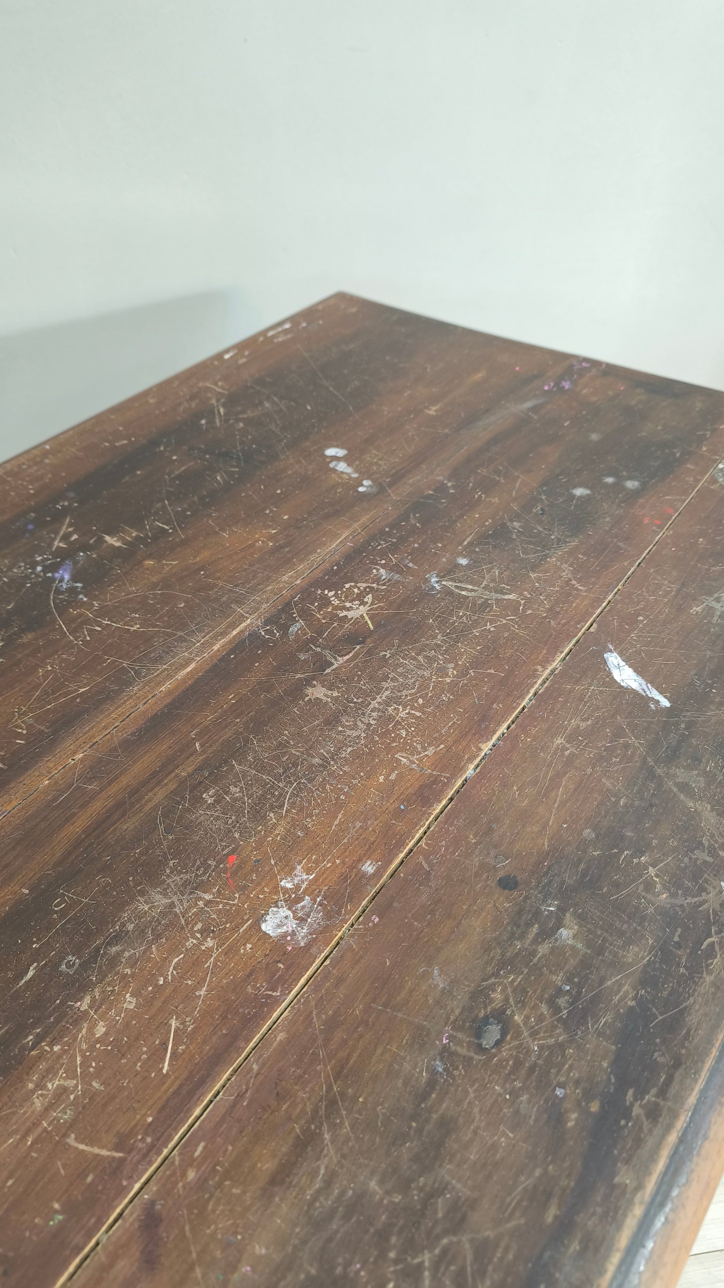 77803 Tavolo in legno massello con cassetto frontale