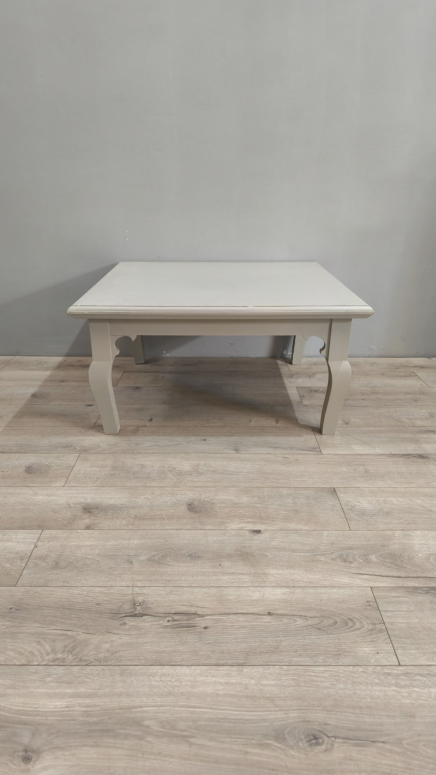 77868 Tavolino da salotto grigio in legno con piano quadrato
