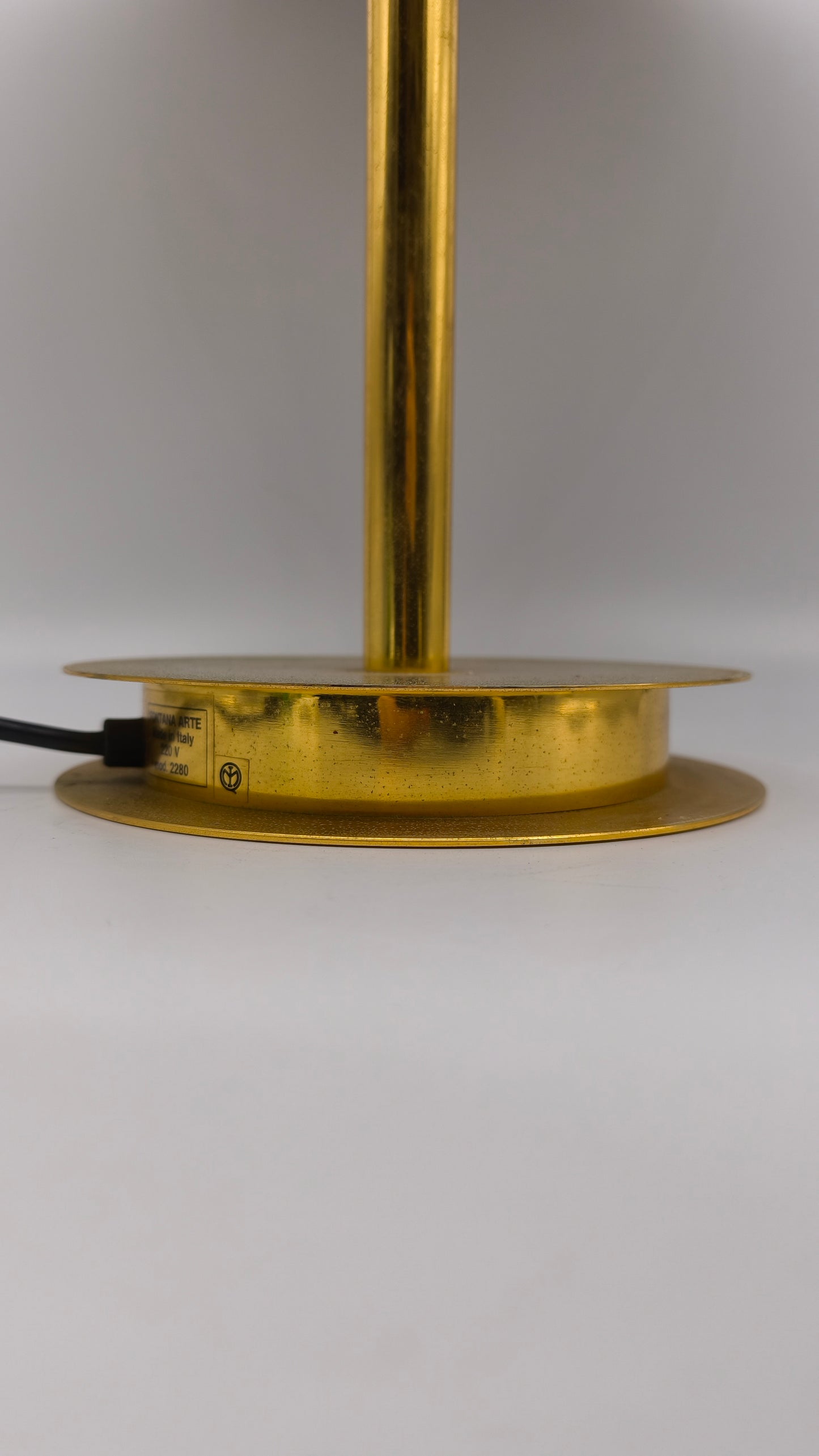 77789 Lampada da tavolo Fontana Arte in metallo e vetro