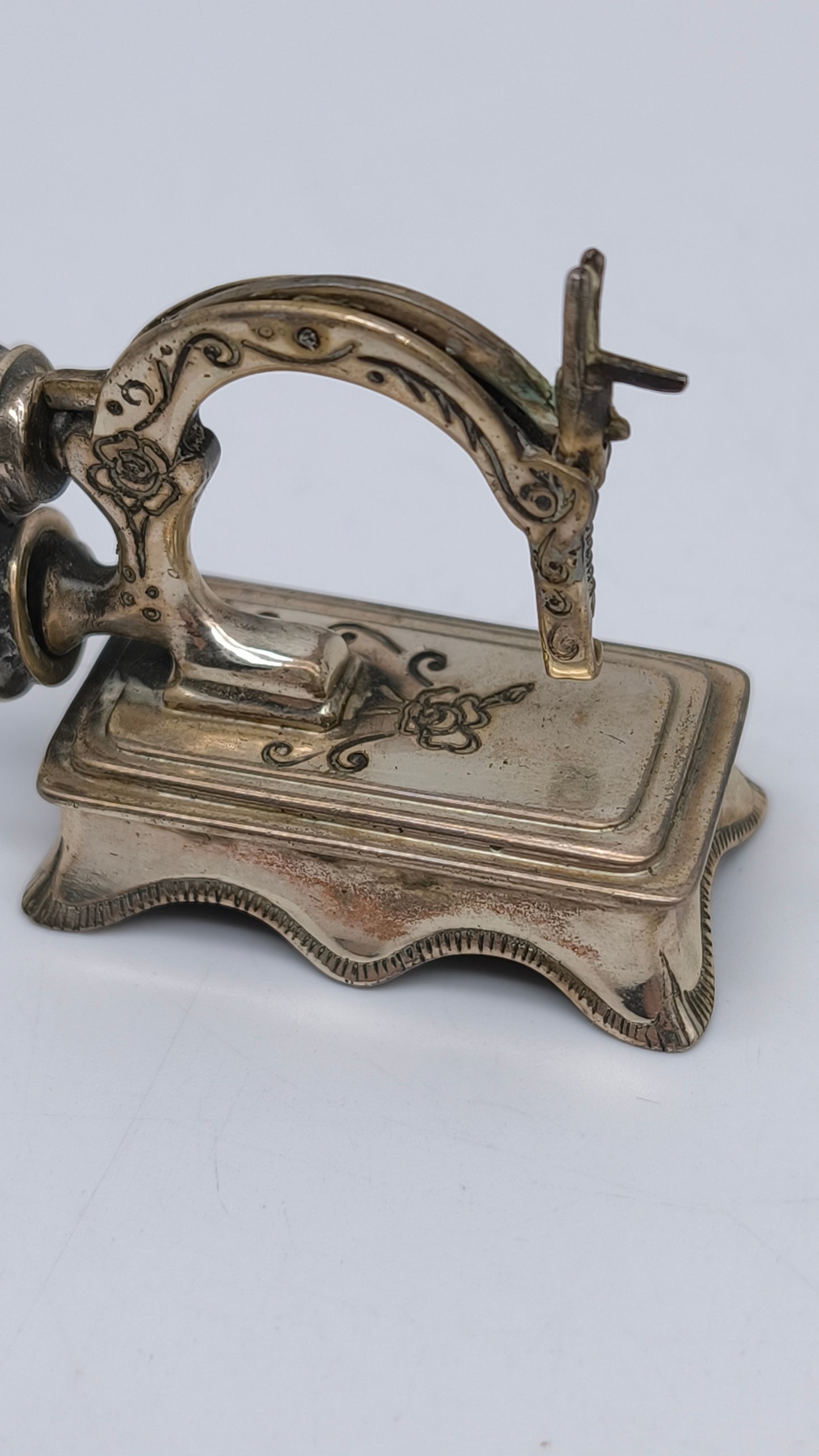 78351 Miniatura macchina da cucire