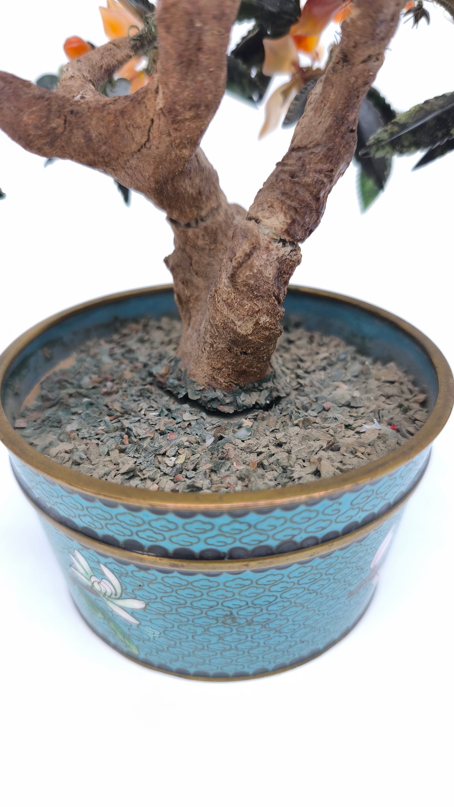 78416 Bonsai vintage cinese con fiori di corniola in vaso cloisonné