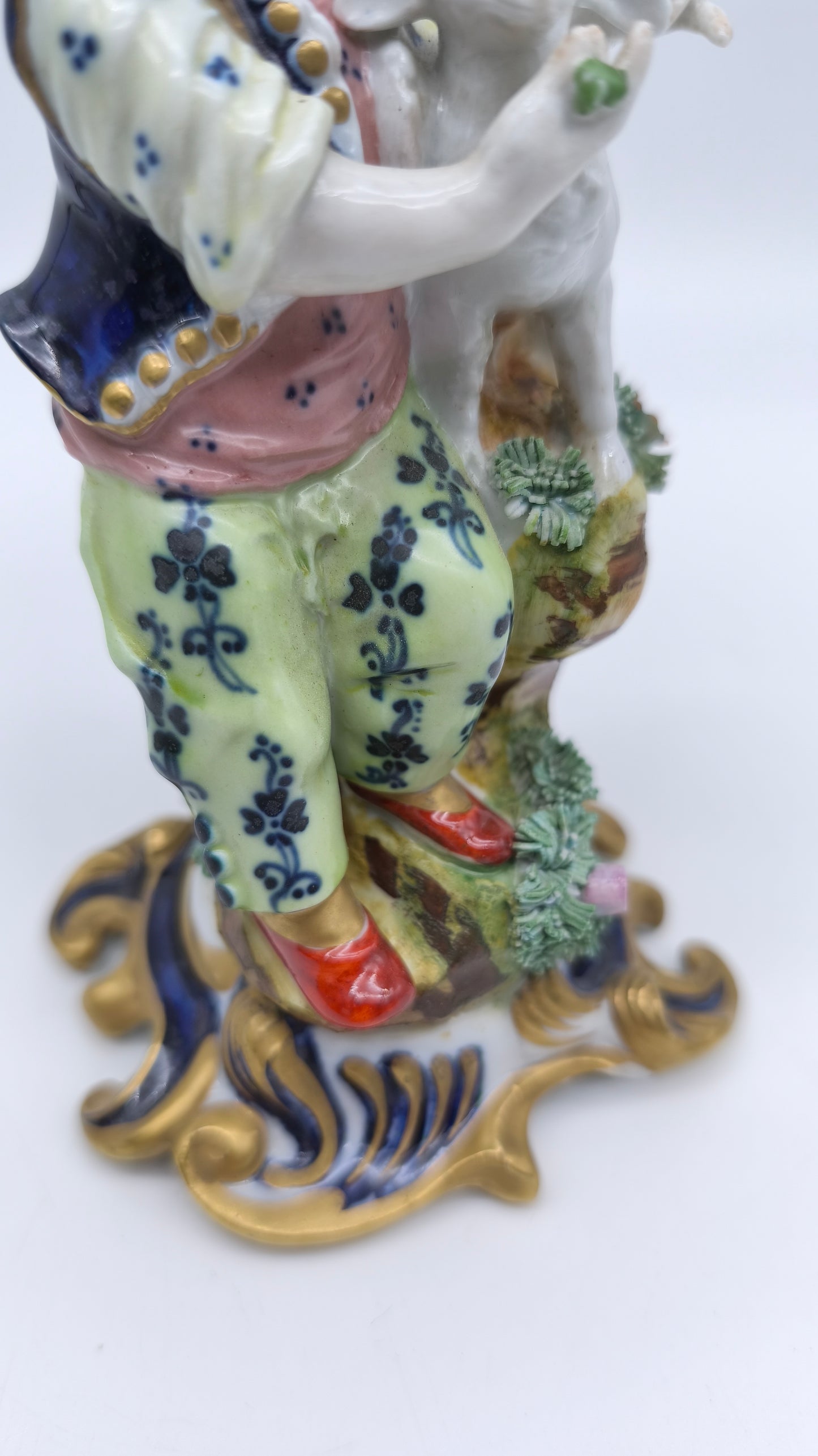 78241-1 Statuina fanciullo con agnello in ceramica Limoges