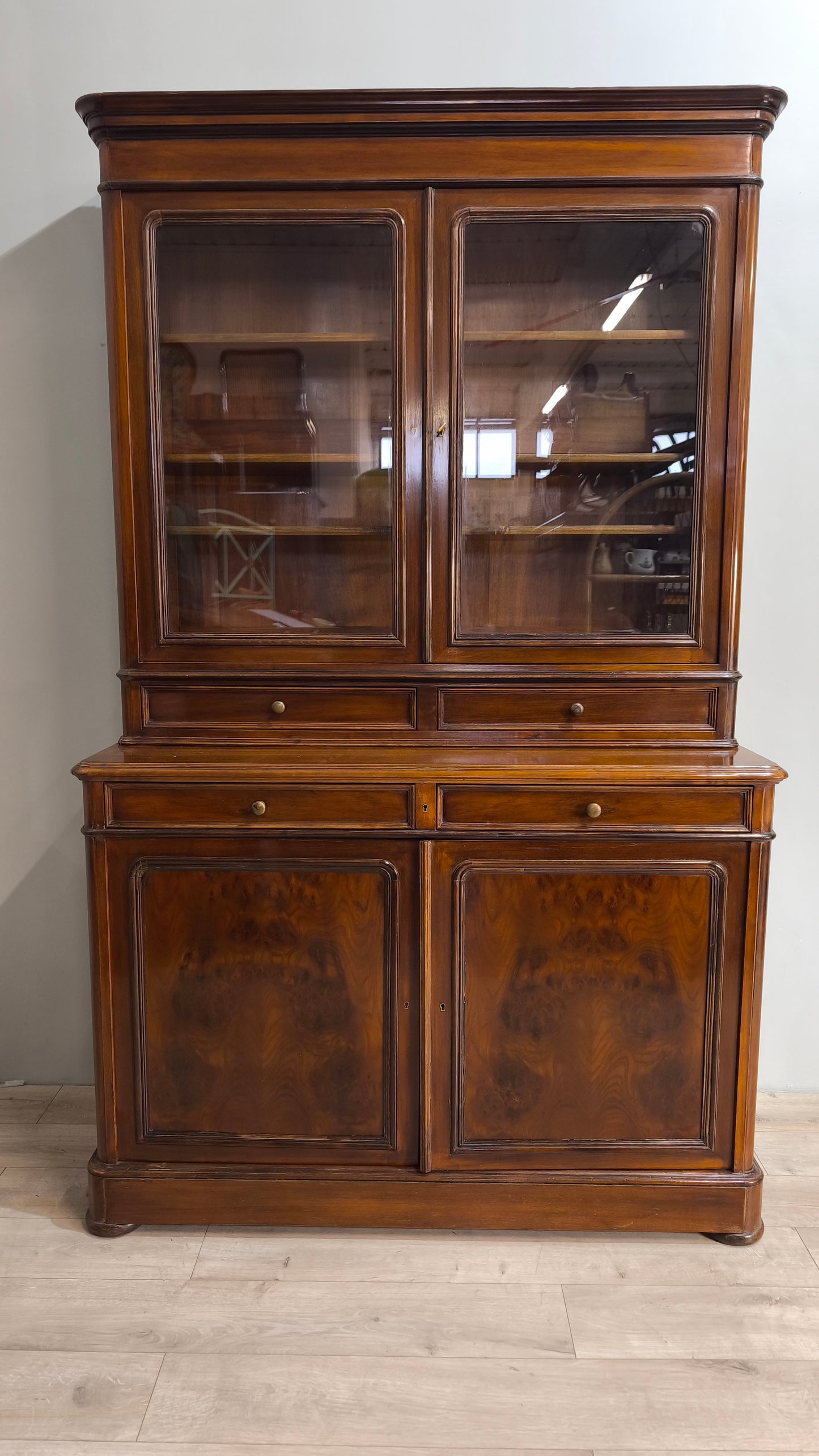 78296 Credenza in legno due ante