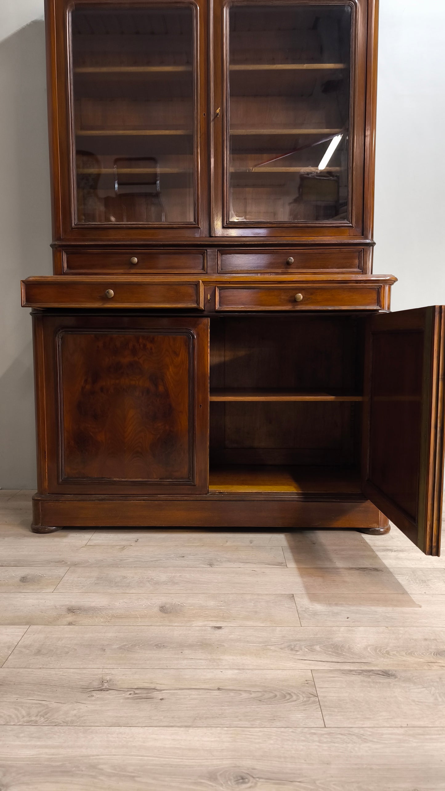 78296 Credenza in legno due ante