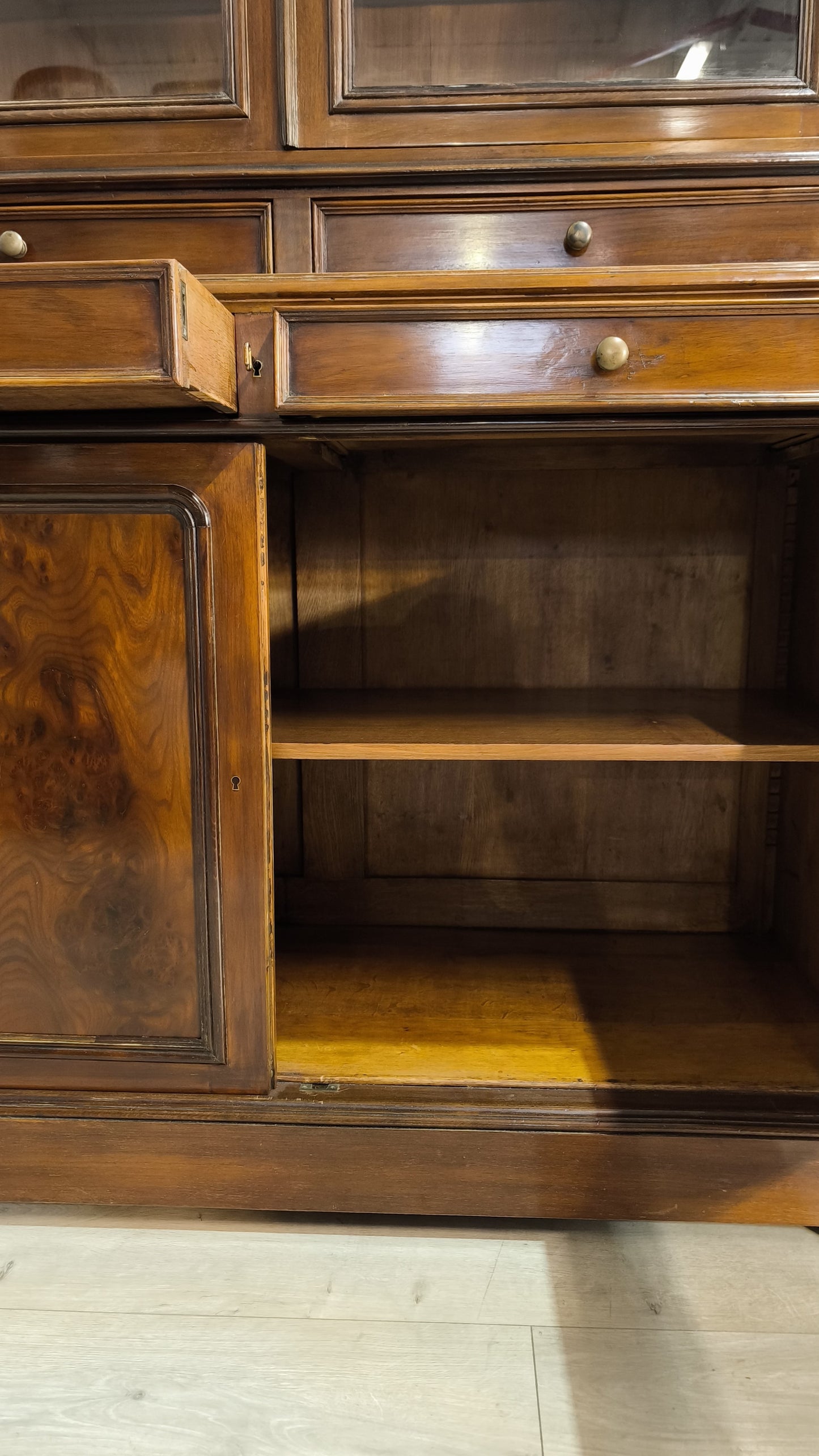 78296 Credenza in legno due ante