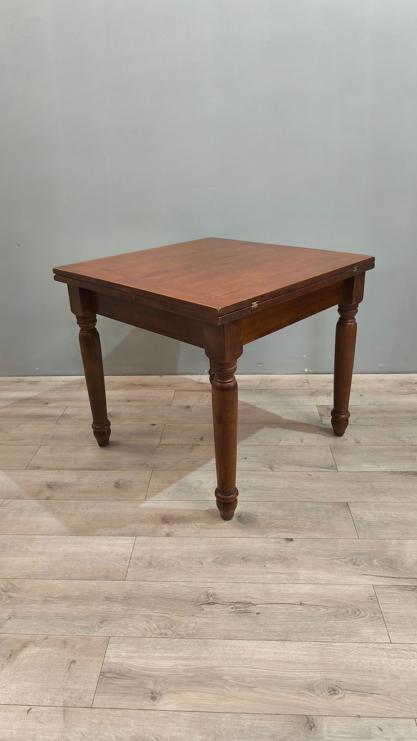 78611 Tavolo allungabile a libretto