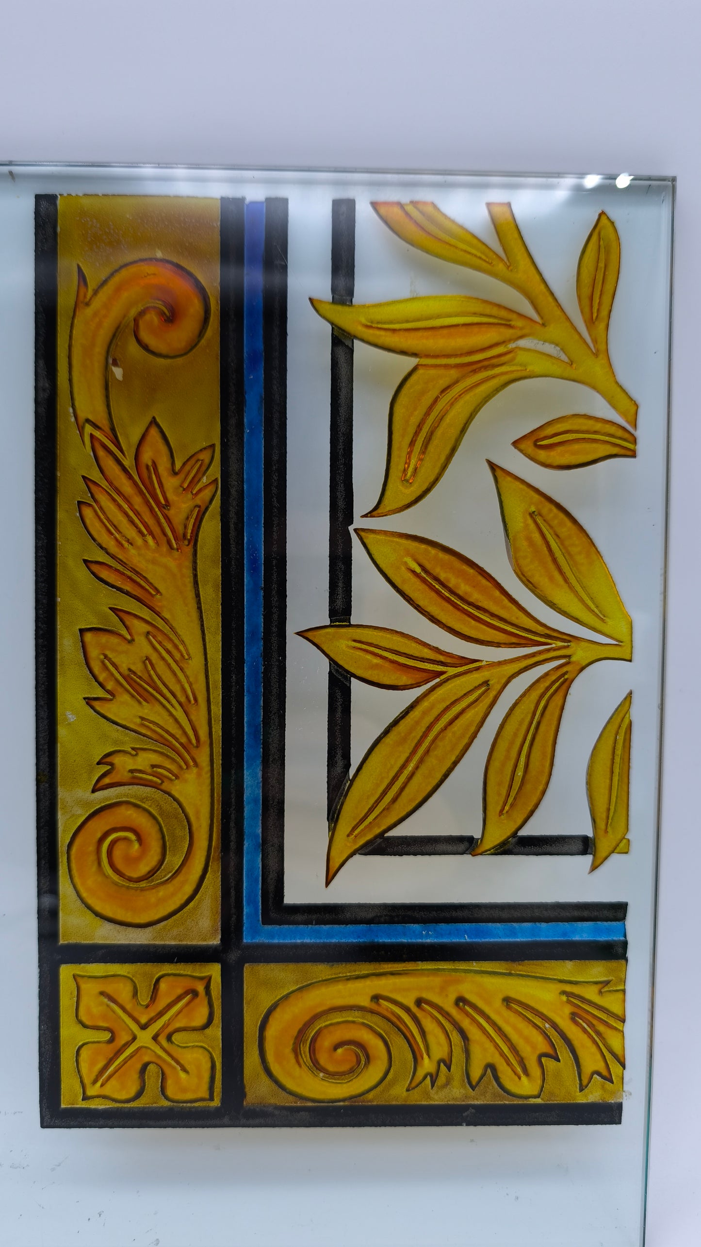 78624 Decorazione ornamentale su lastra di vetro