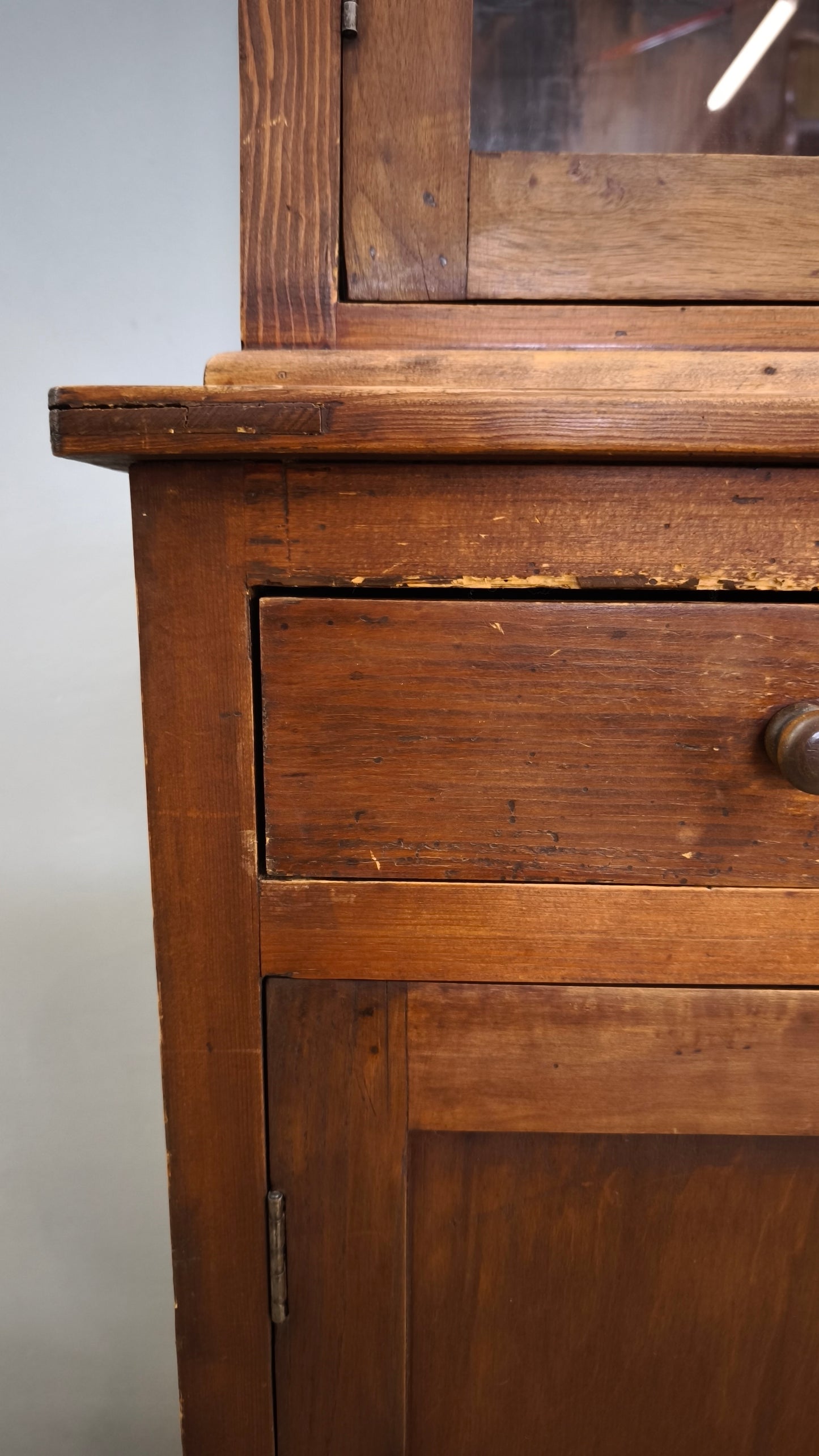 78988 Credenza in legno due sportelli