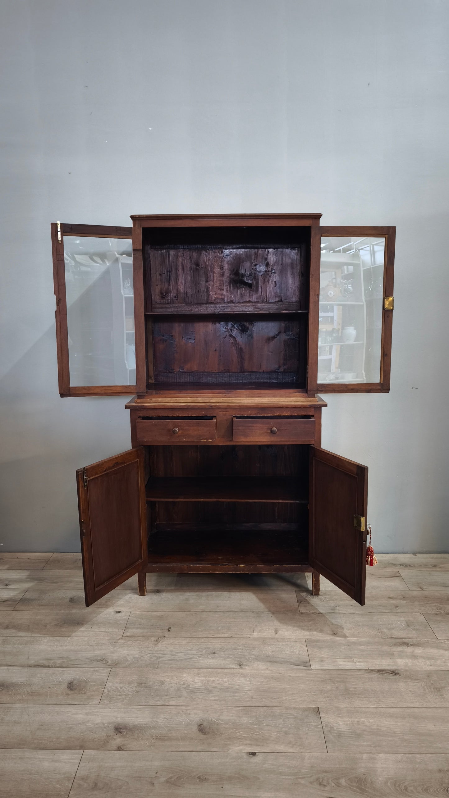 78988 Credenza in legno due sportelli