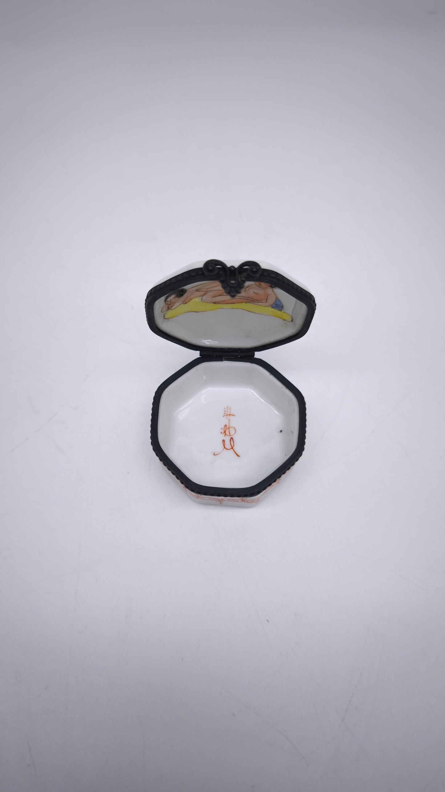 78847-3 Scatolina in ceramica Limoges
