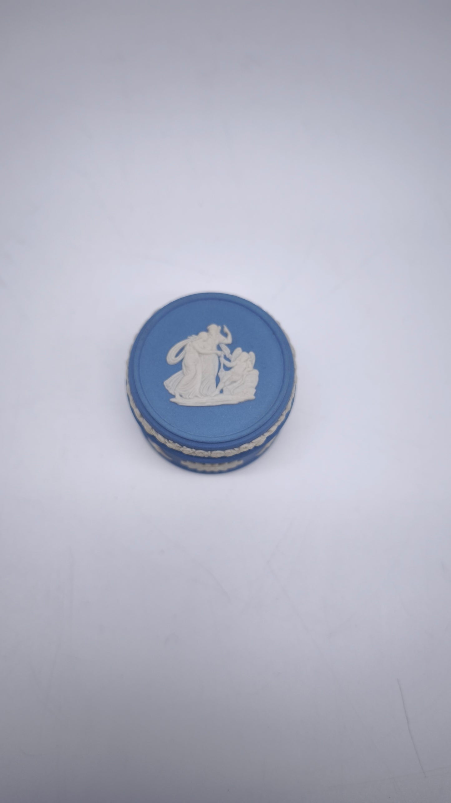 78851 Scatolina in ceramica Wedgwood