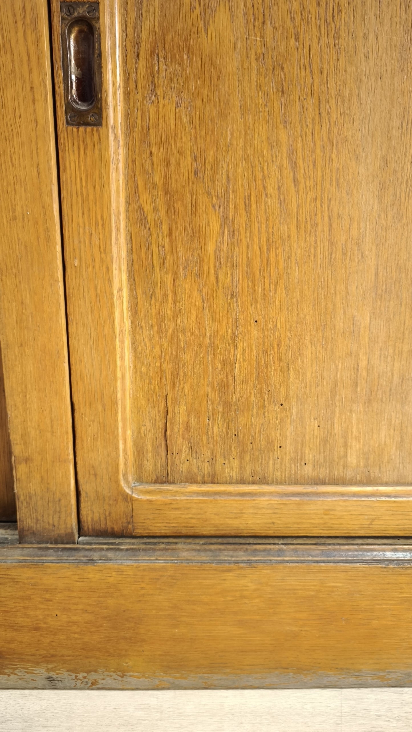 79072 Mobile archivio in legno con piano inclinato