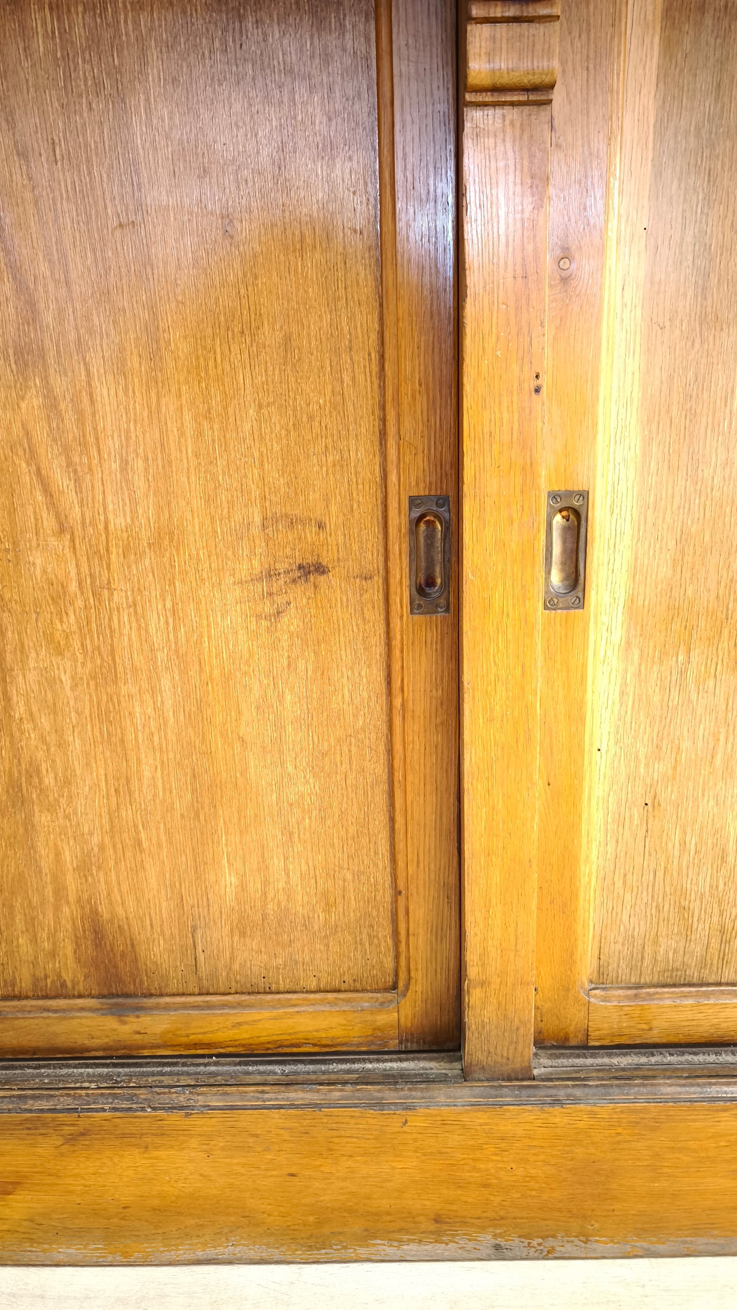 79072 Mobile archivio in legno con piano inclinato