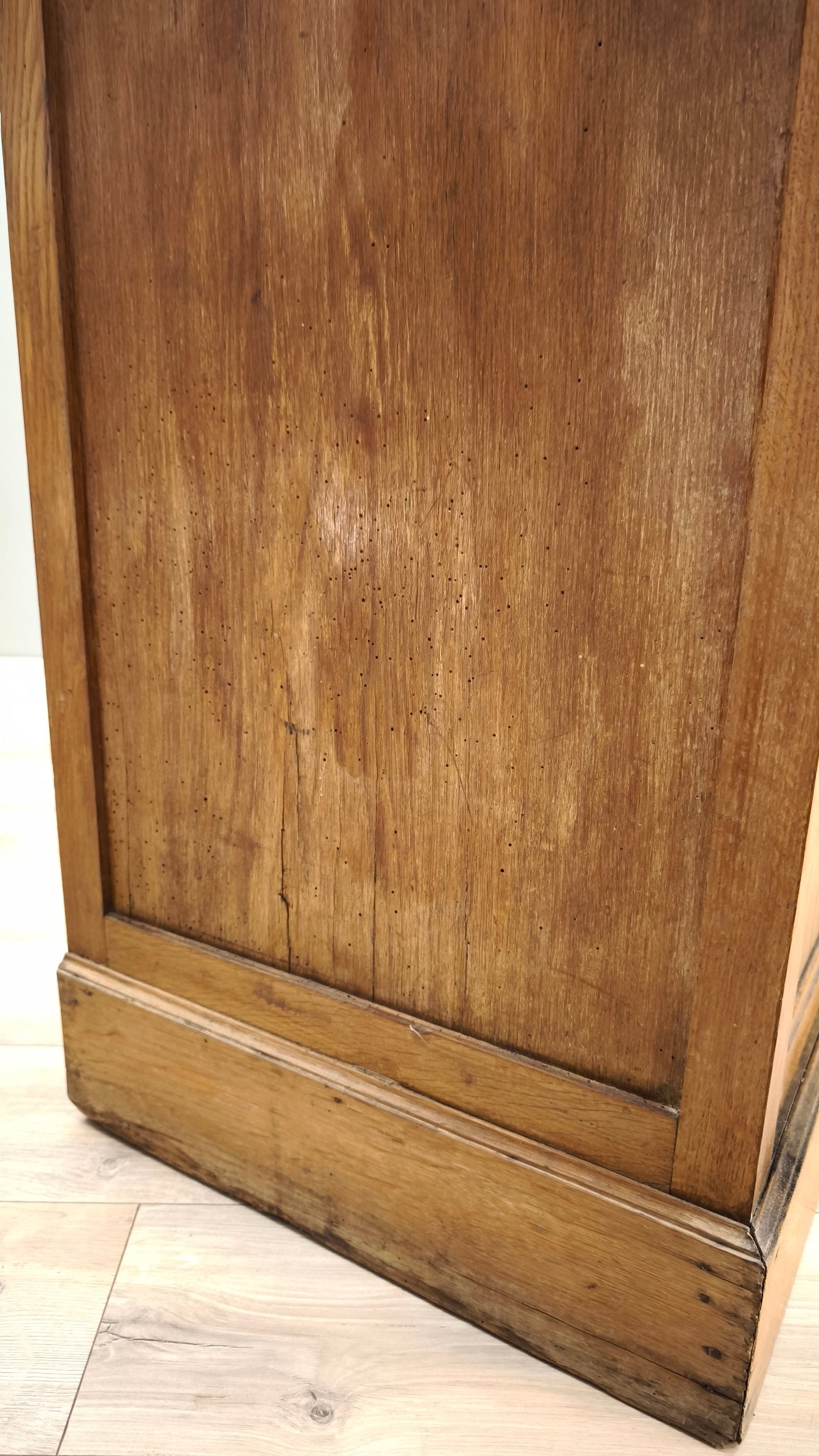 79072 Mobile archivio in legno con piano inclinato