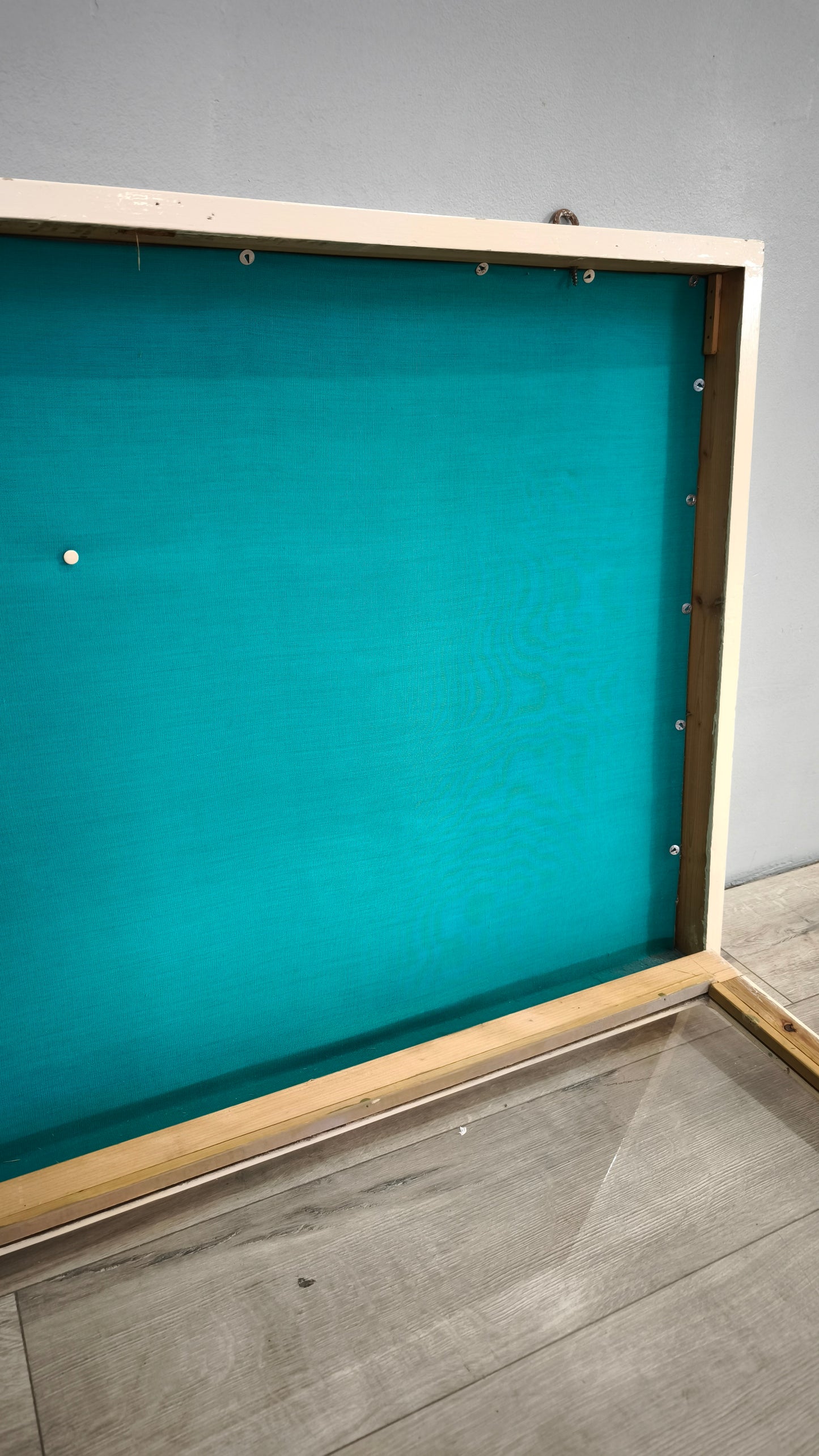 79199 Bacheca in legno con cornice bianca