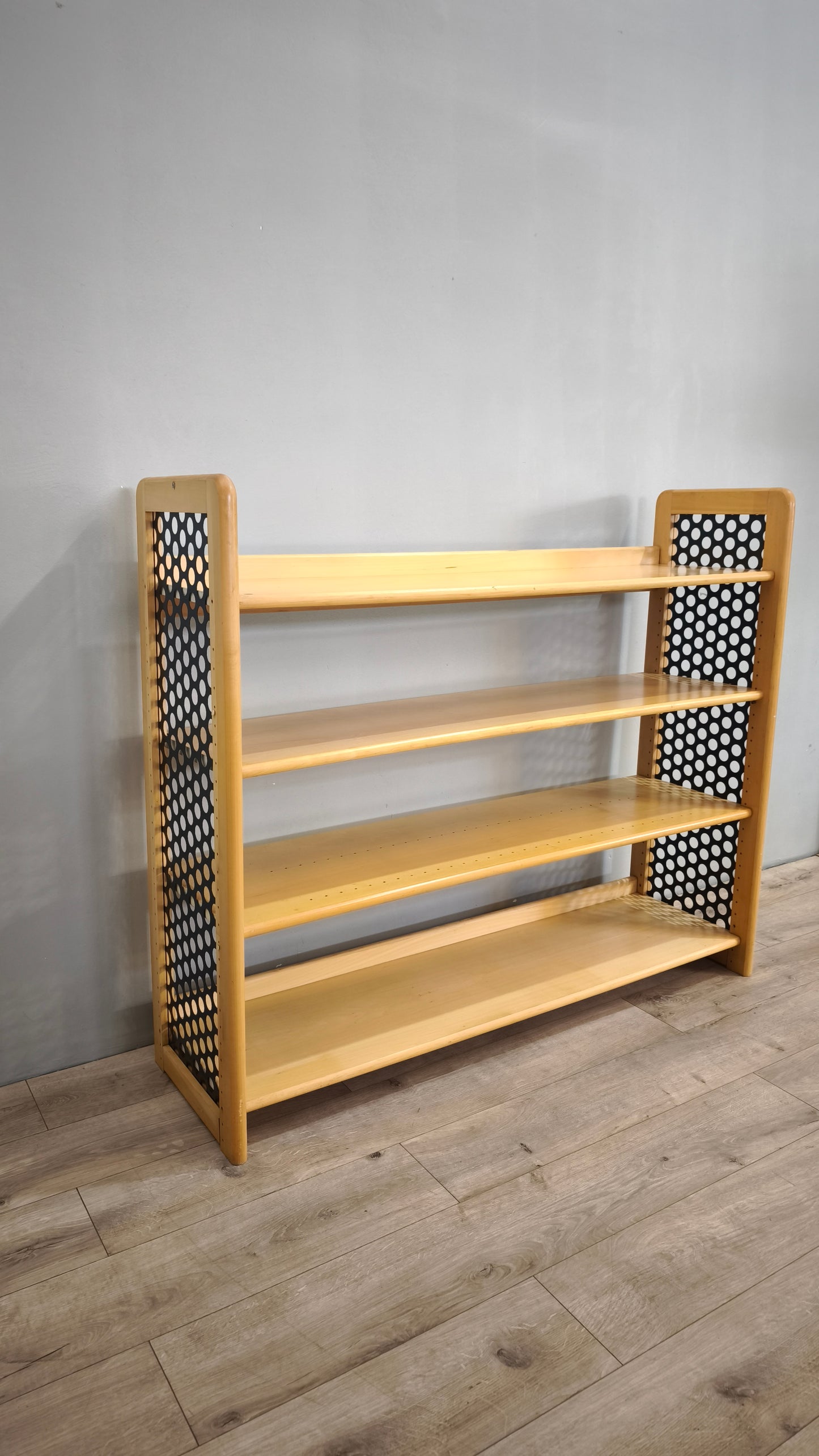 79343 Libreria color legno con tre ripiani