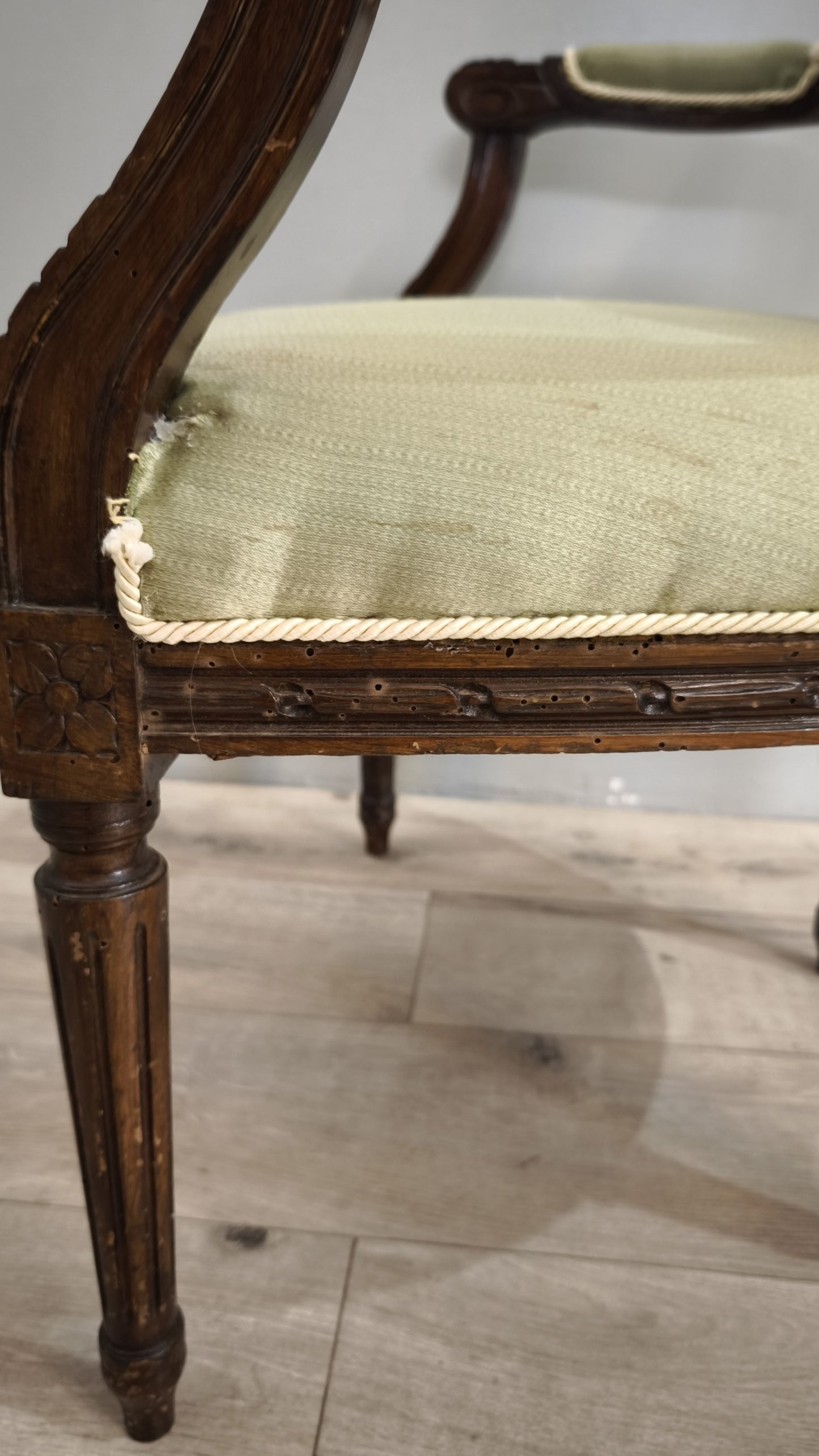 79360 Coppia di poltroncine in legno e tessuto verde